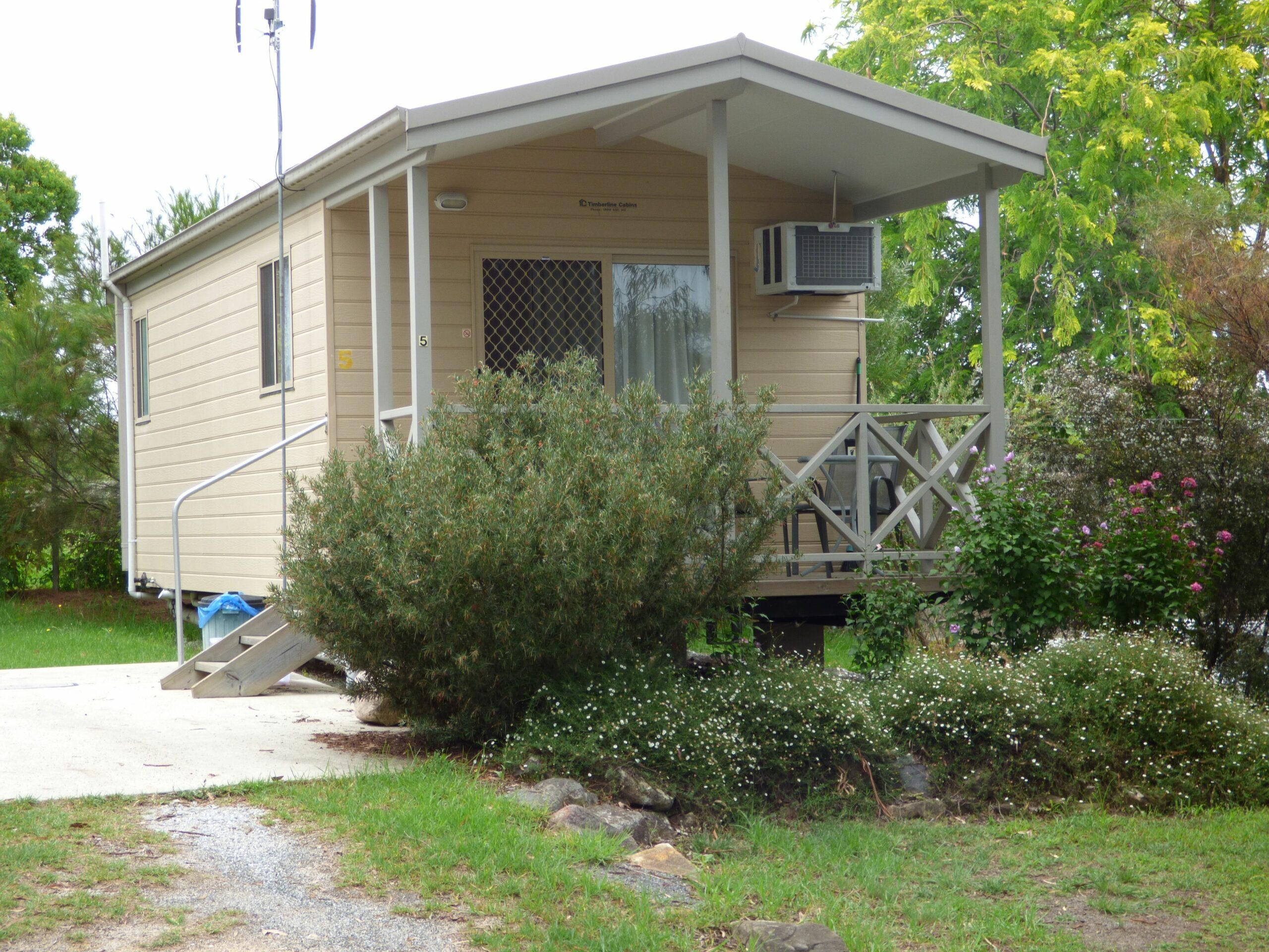 Tenterfield Lodge and Caravan Park