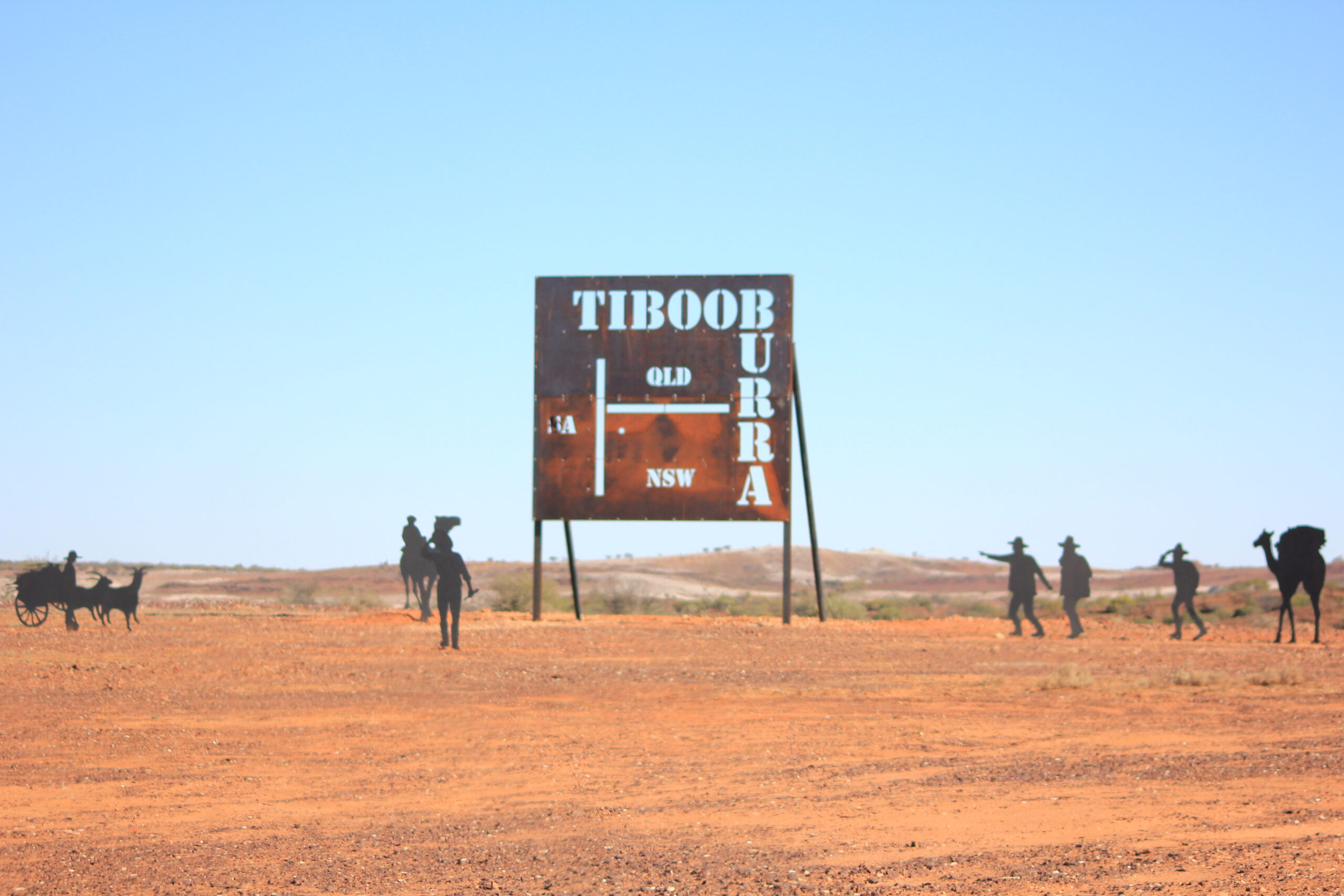 7 Days Broken Hill Tibooburra White Cliffs Bourke Darling River Macquarie Marshes NSW Outback