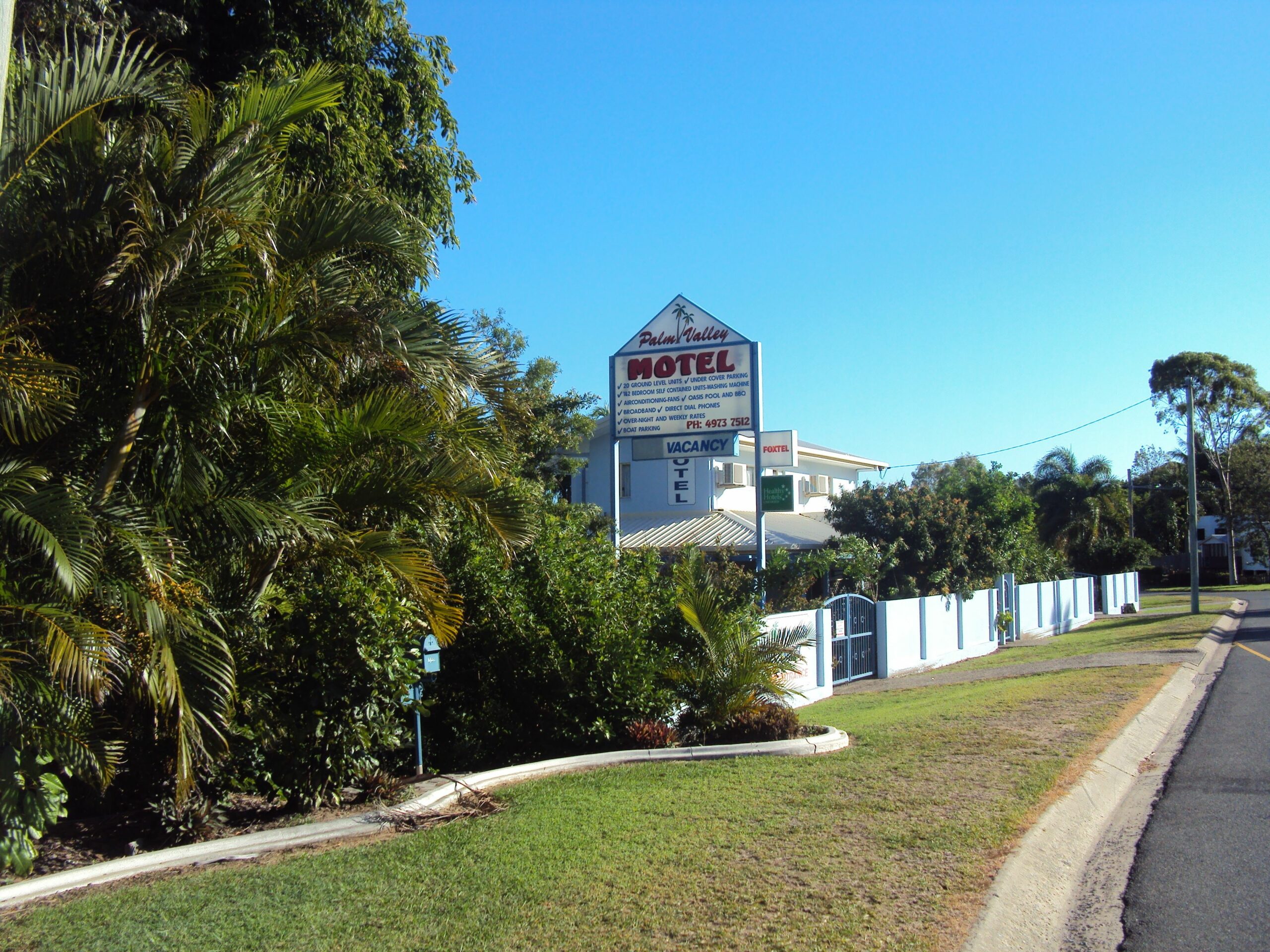 Palm Valley Motel and Self-contained Holiday Units