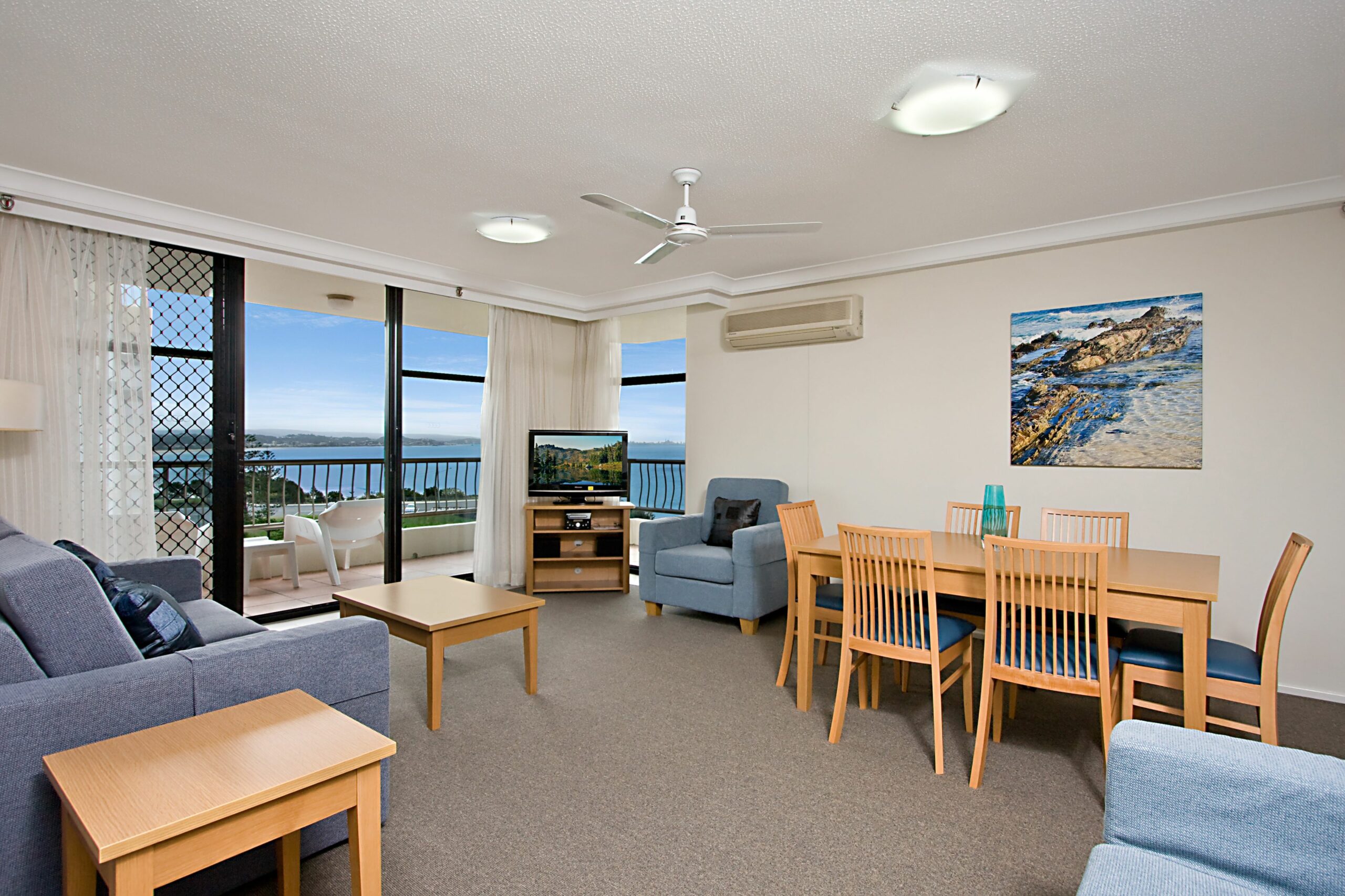 Beach House Seaside Resort Coolangatta