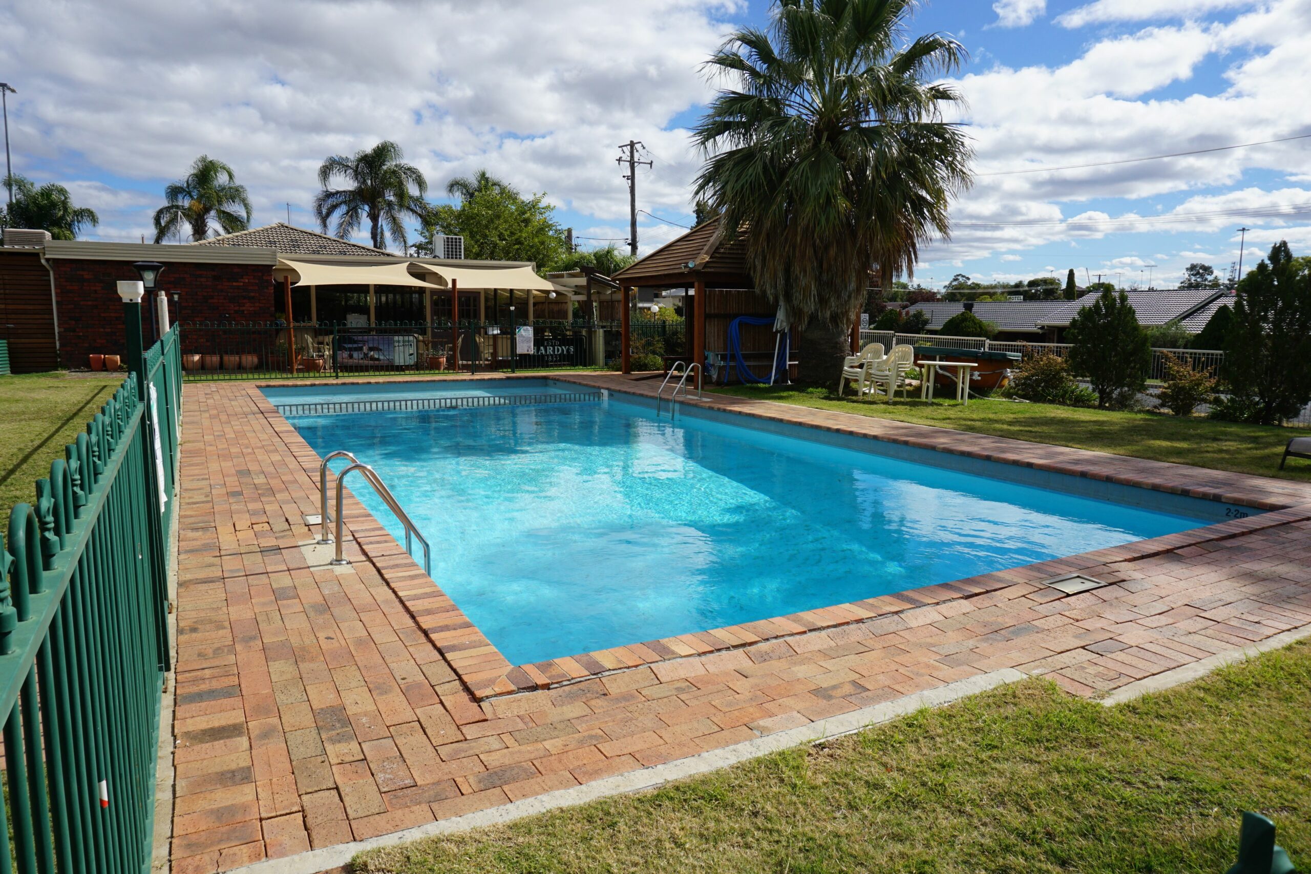 Redhill Tamworth Motor Inn & Conference Centre