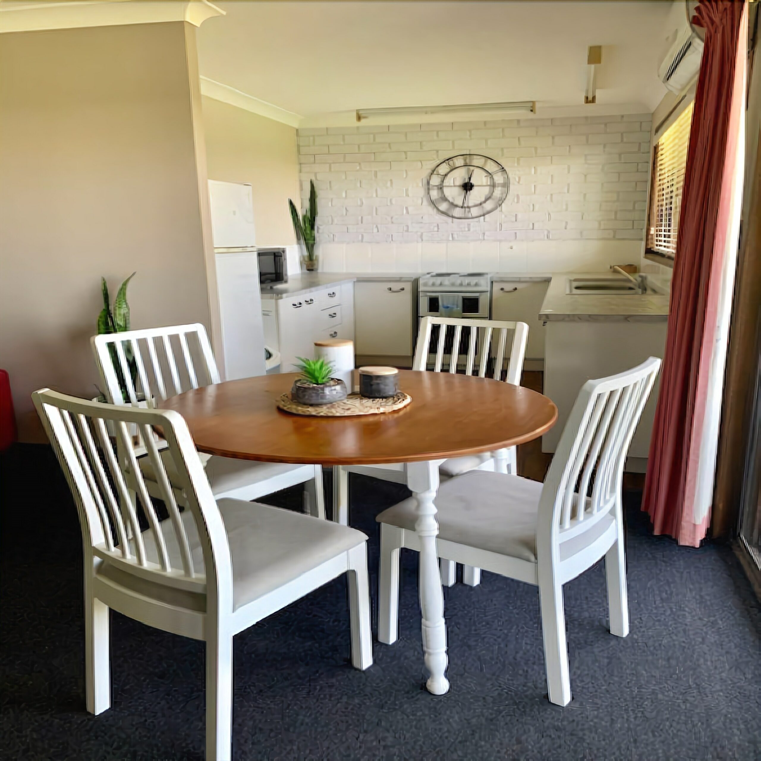 Montville Holiday Apartments