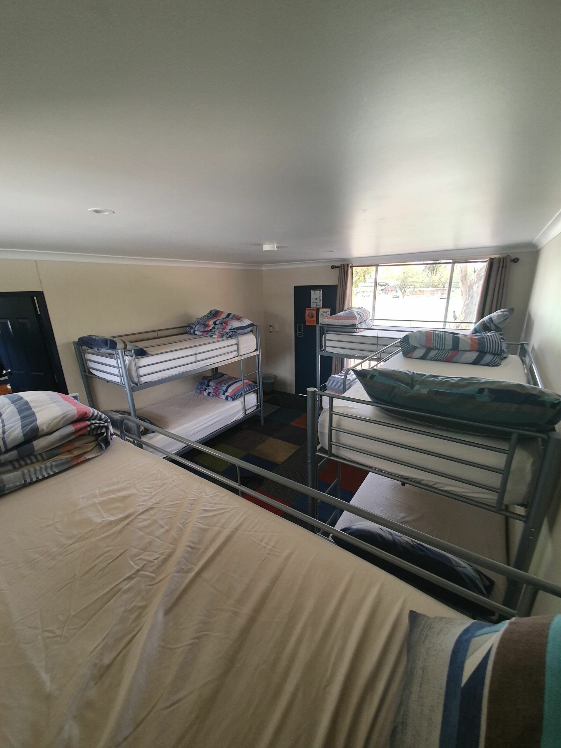 Jump Inn Alice Budget Accommodation