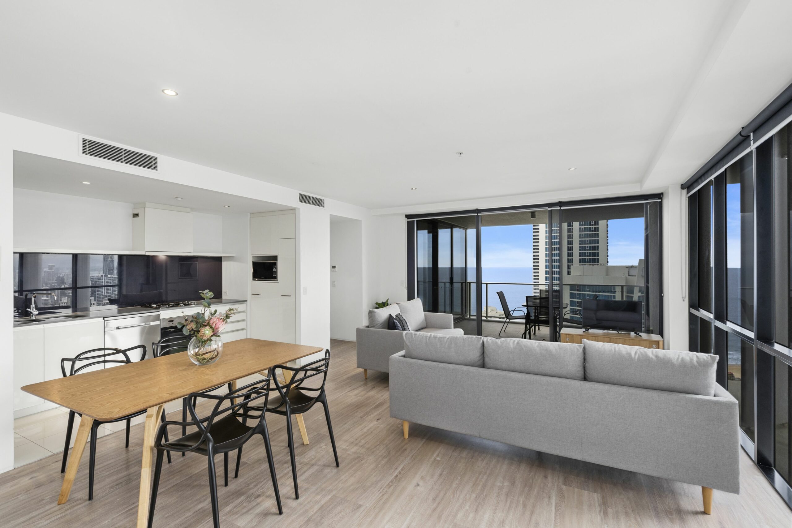 Circle on Cavill Surfers Paradise - GCLR