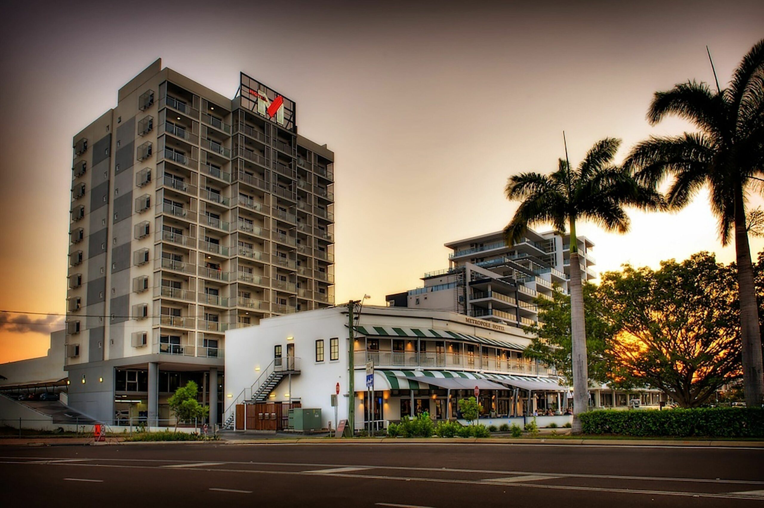 Oaks Townsville Metropole Hotel