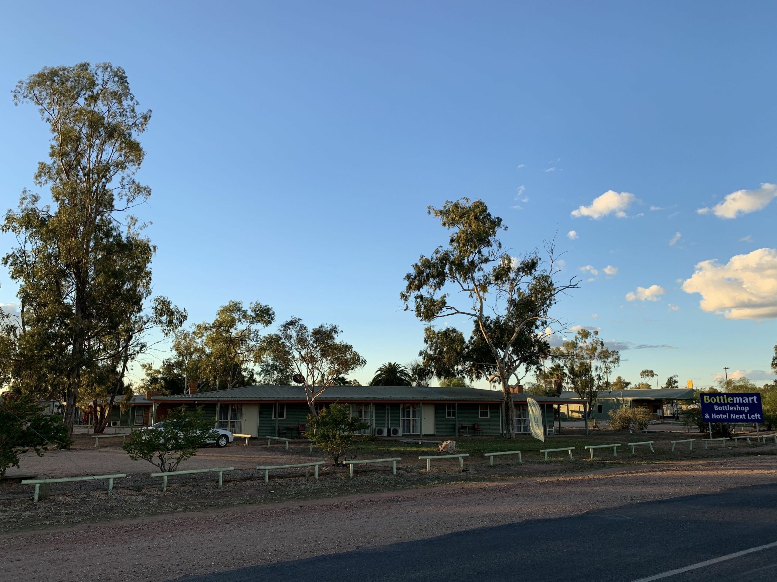 Lightning Ridge Outback Resort & Caravan Park