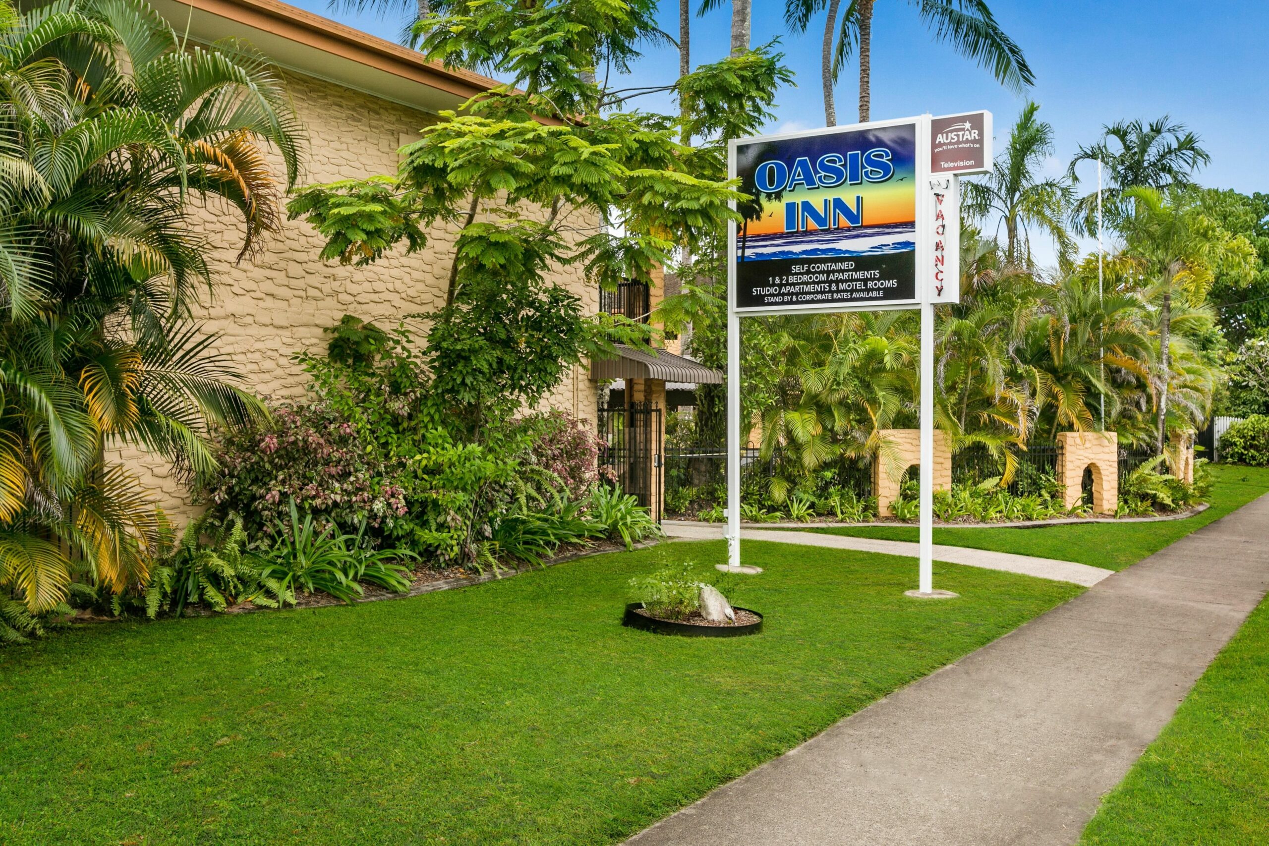 Oasis Inn Cairns