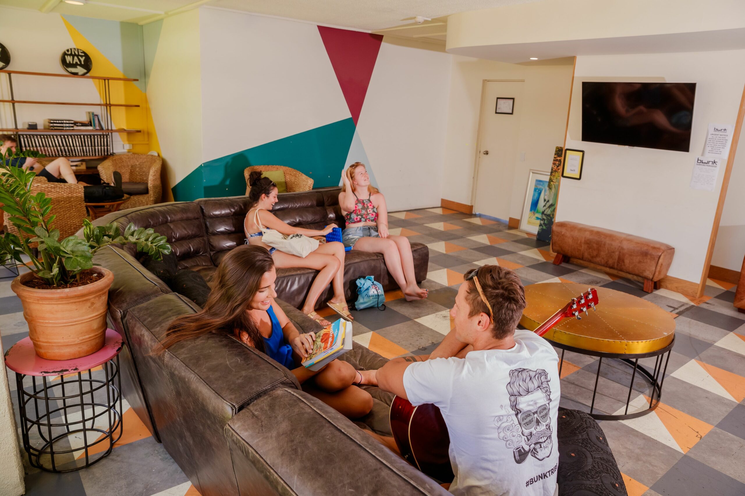 BUNK Backpackers Surfers Paradise - Hostel