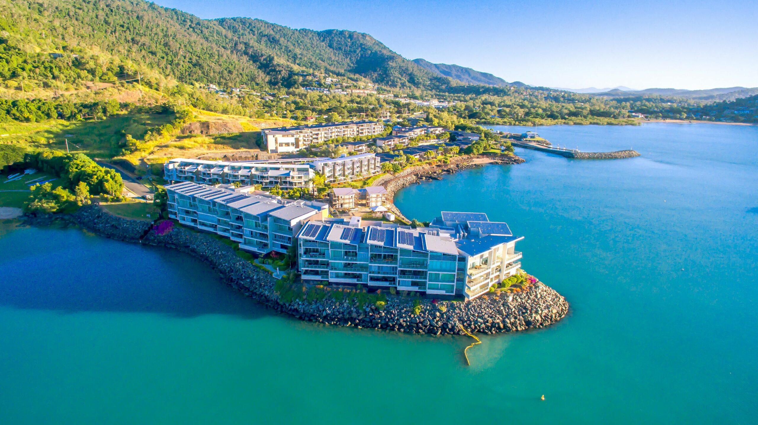 Peninsula Airlie Beach