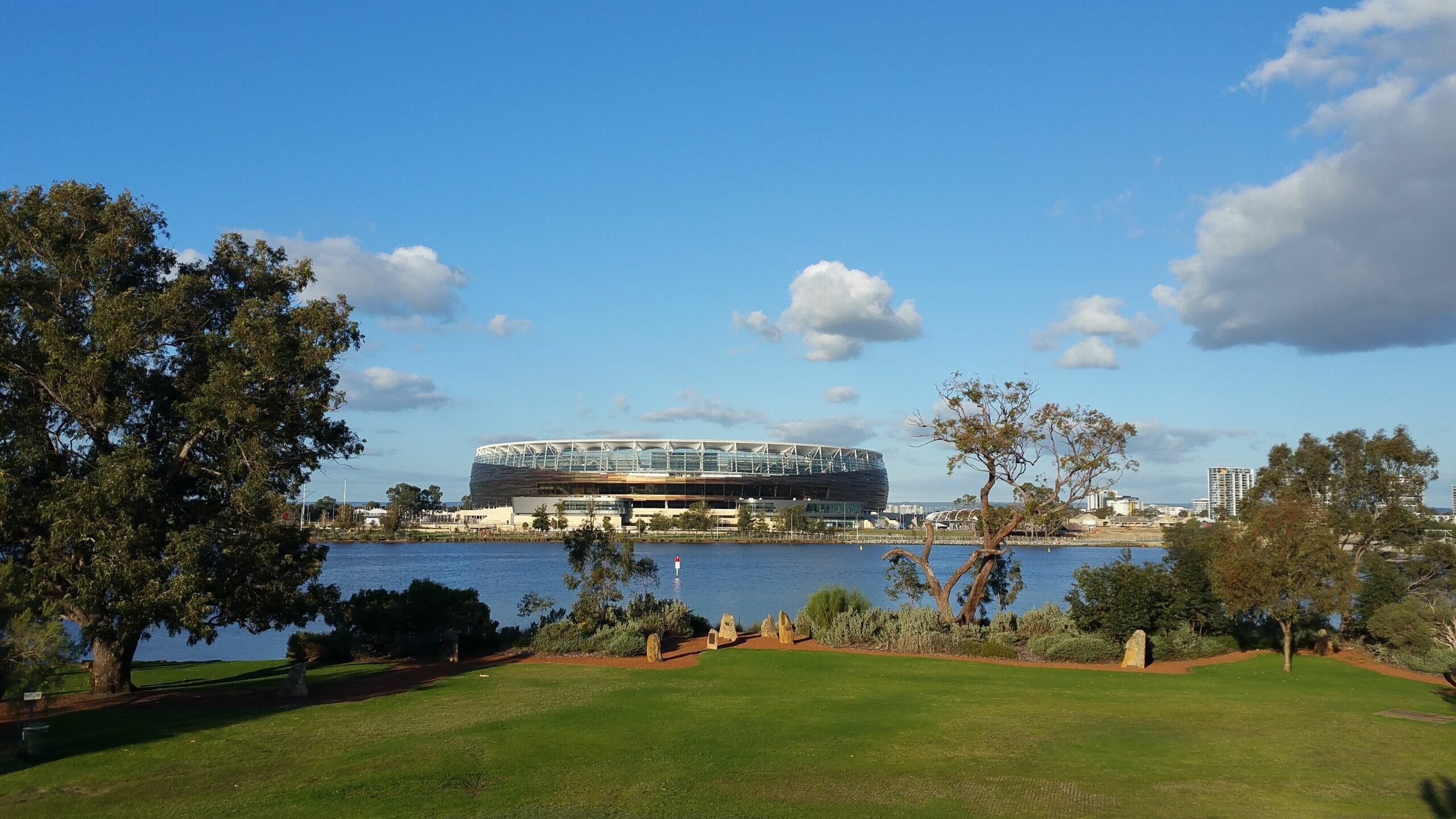 The best location in Perth- 2 Bedroom Apartment  close to OPTUS STADIUM -