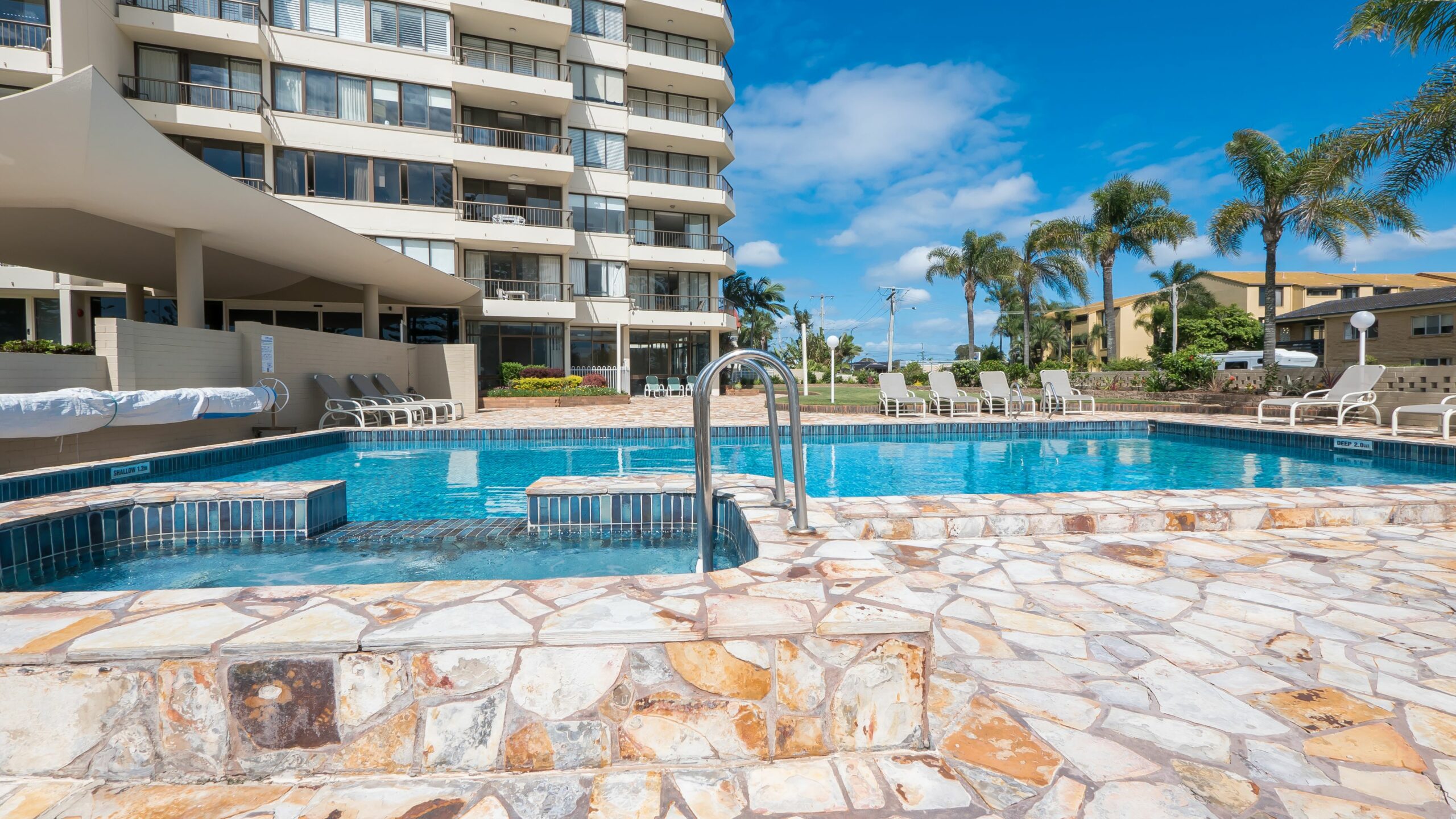 Southern Cross Beachfront Holiday Apartments