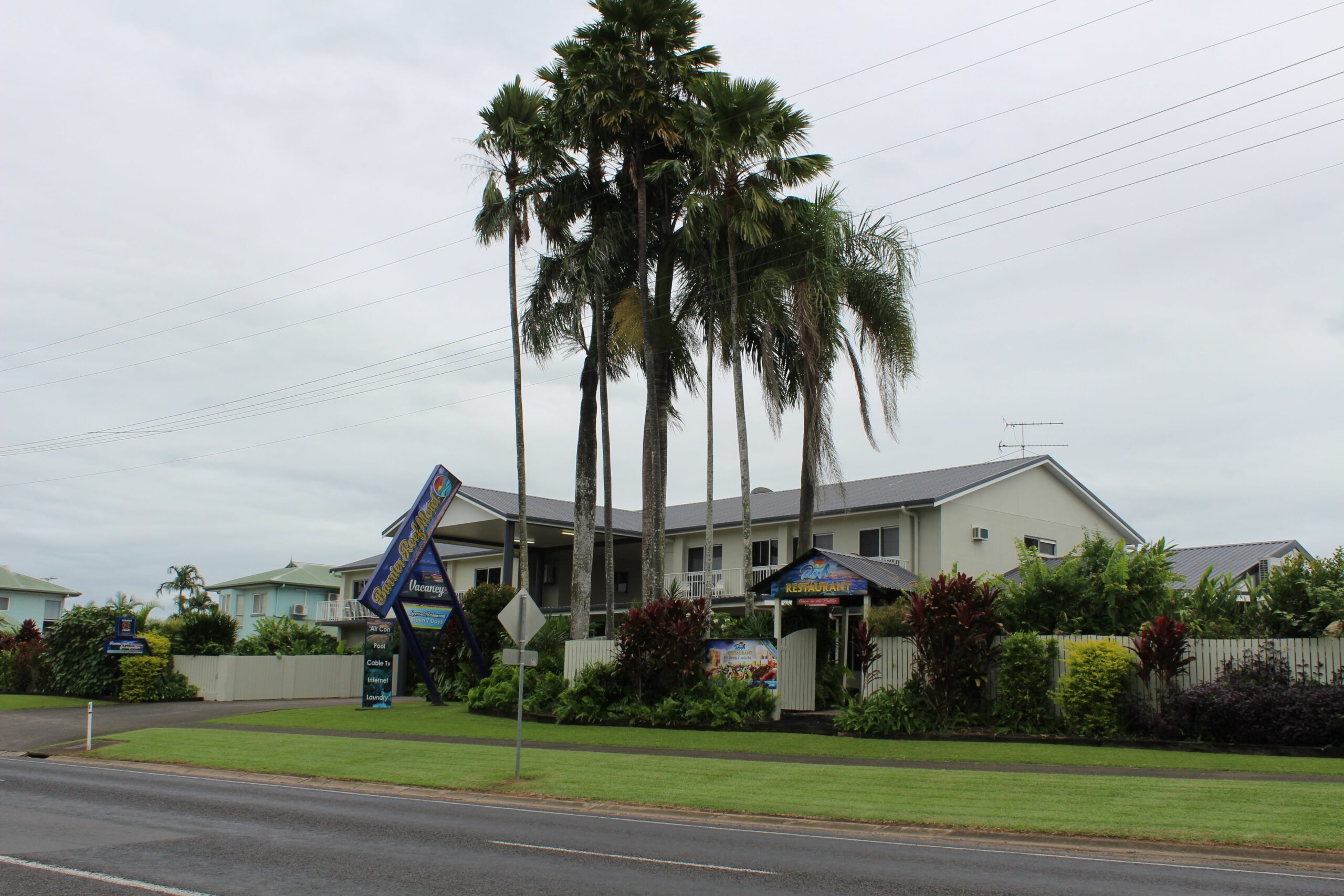 Barrier Reef Motel