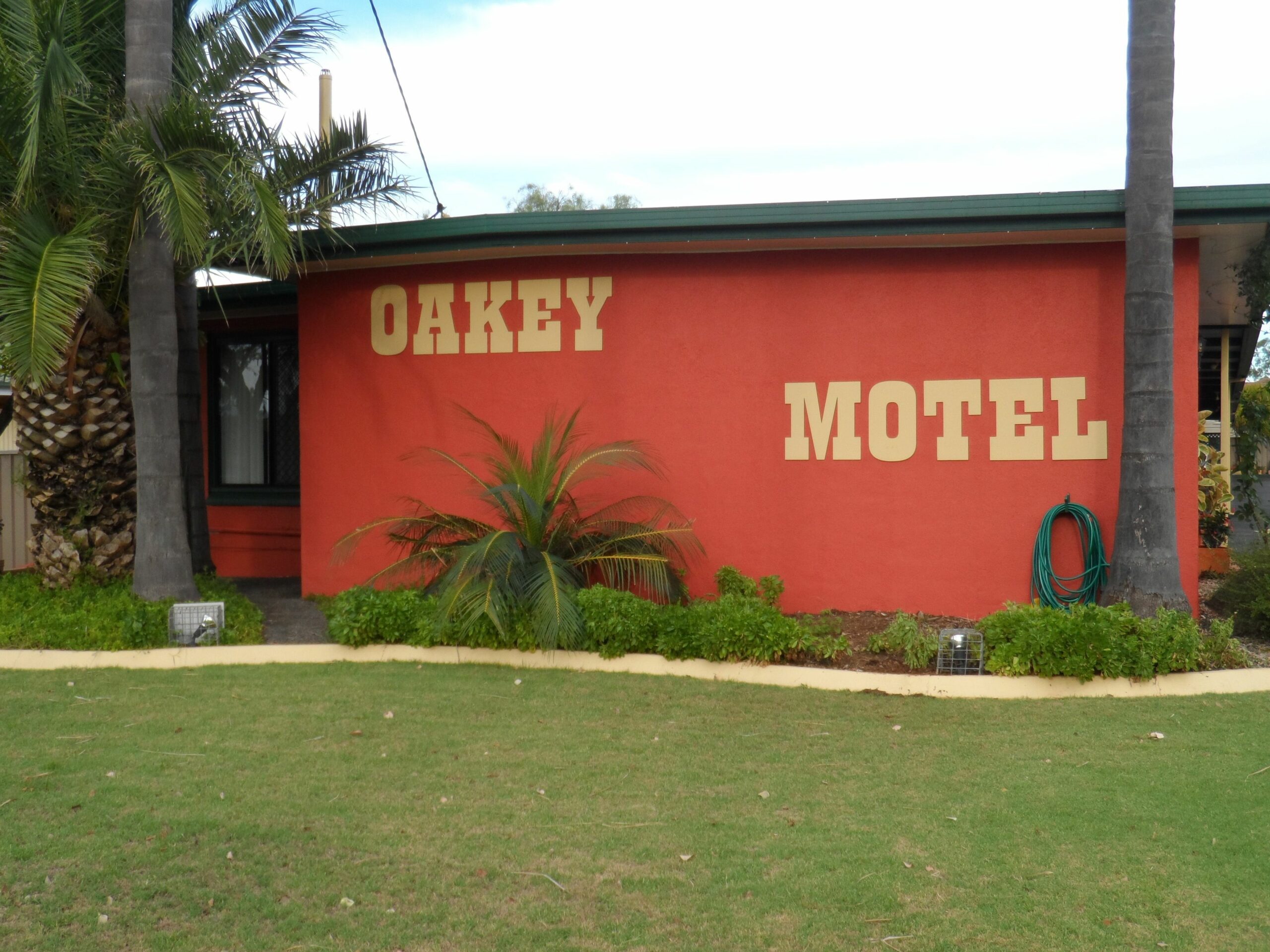 Oakey Motel