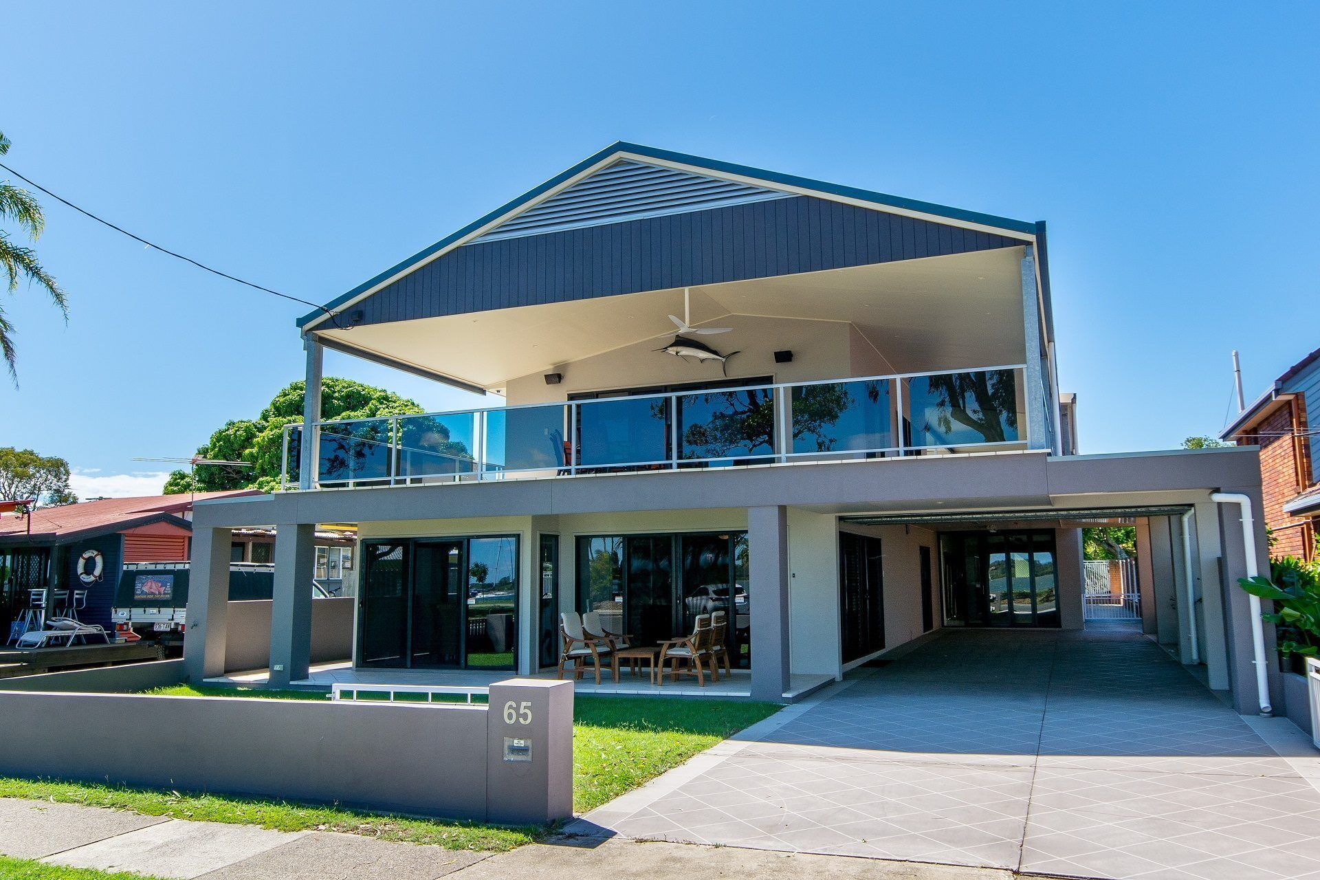 Magical Holiday Home - Welsby Pde, Bongaree