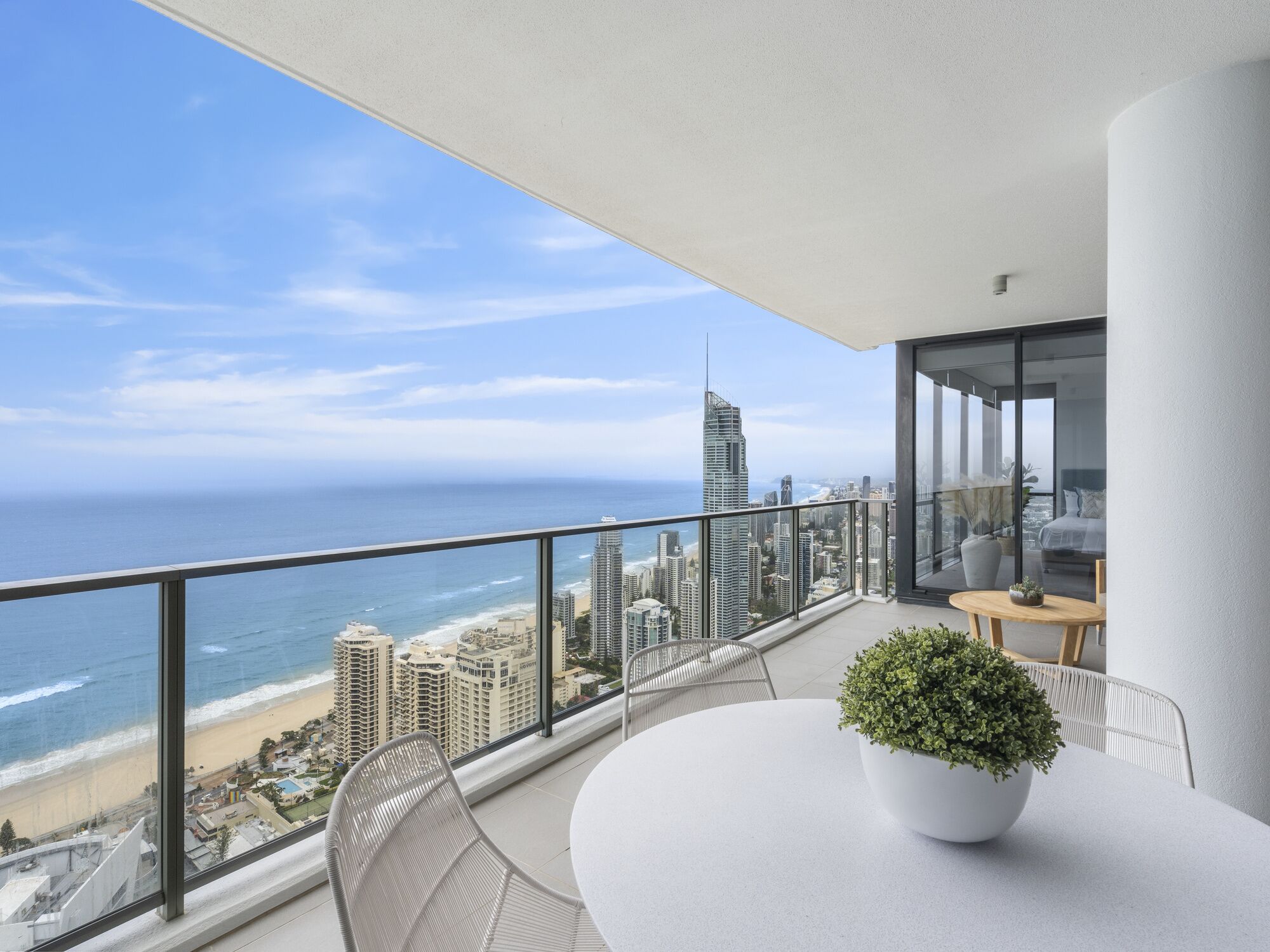 Circle on Cavill Surfers Paradise - GCLR