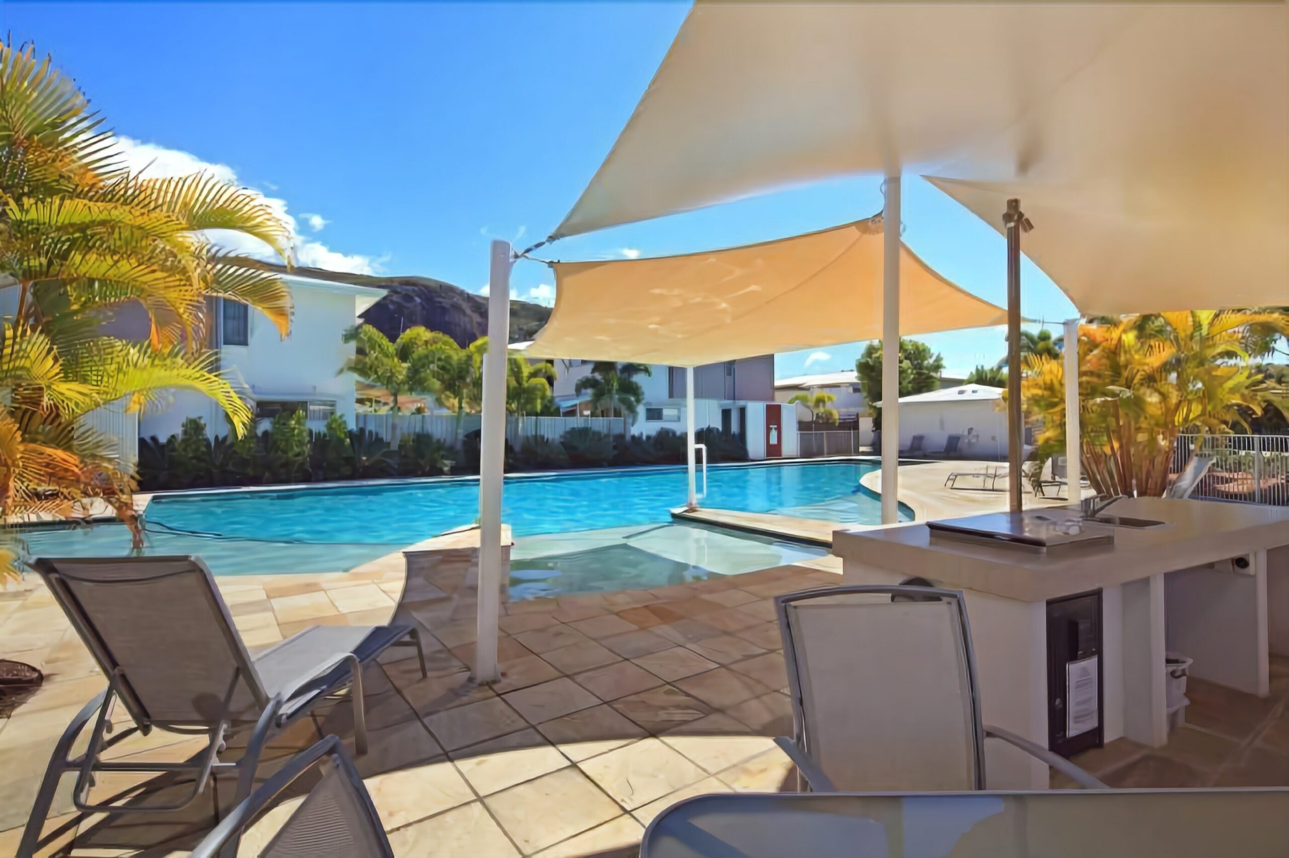 Coolum Villas