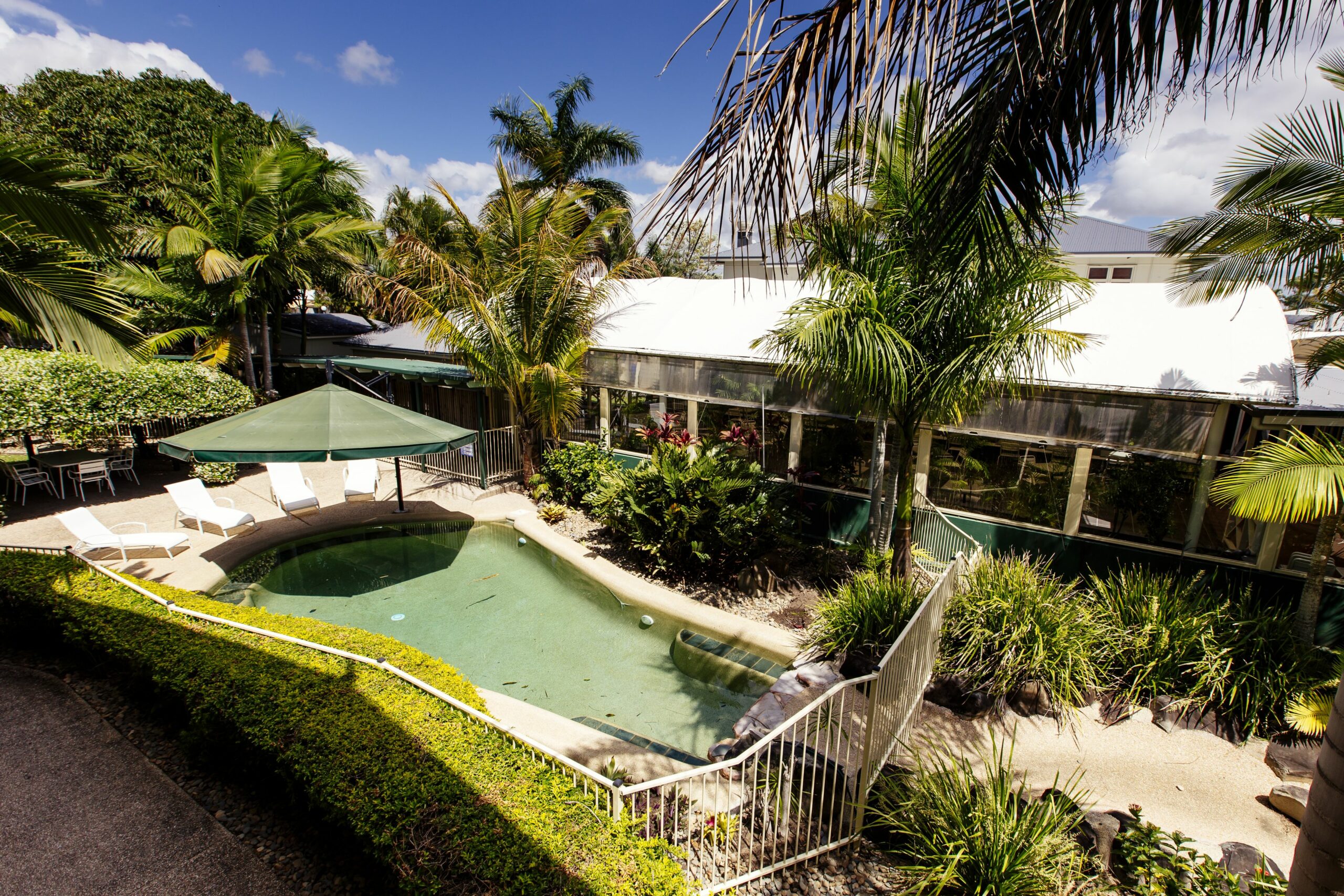 Shamrock Gardens Motel