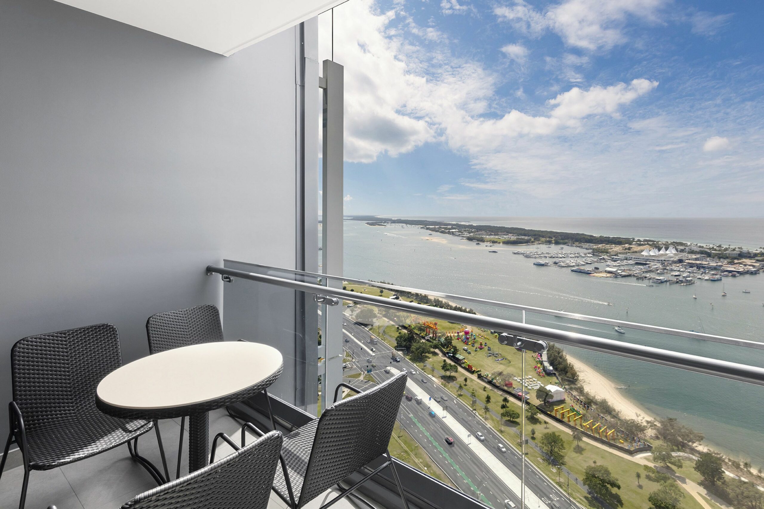 Meriton Suites Southport, Gold Coast