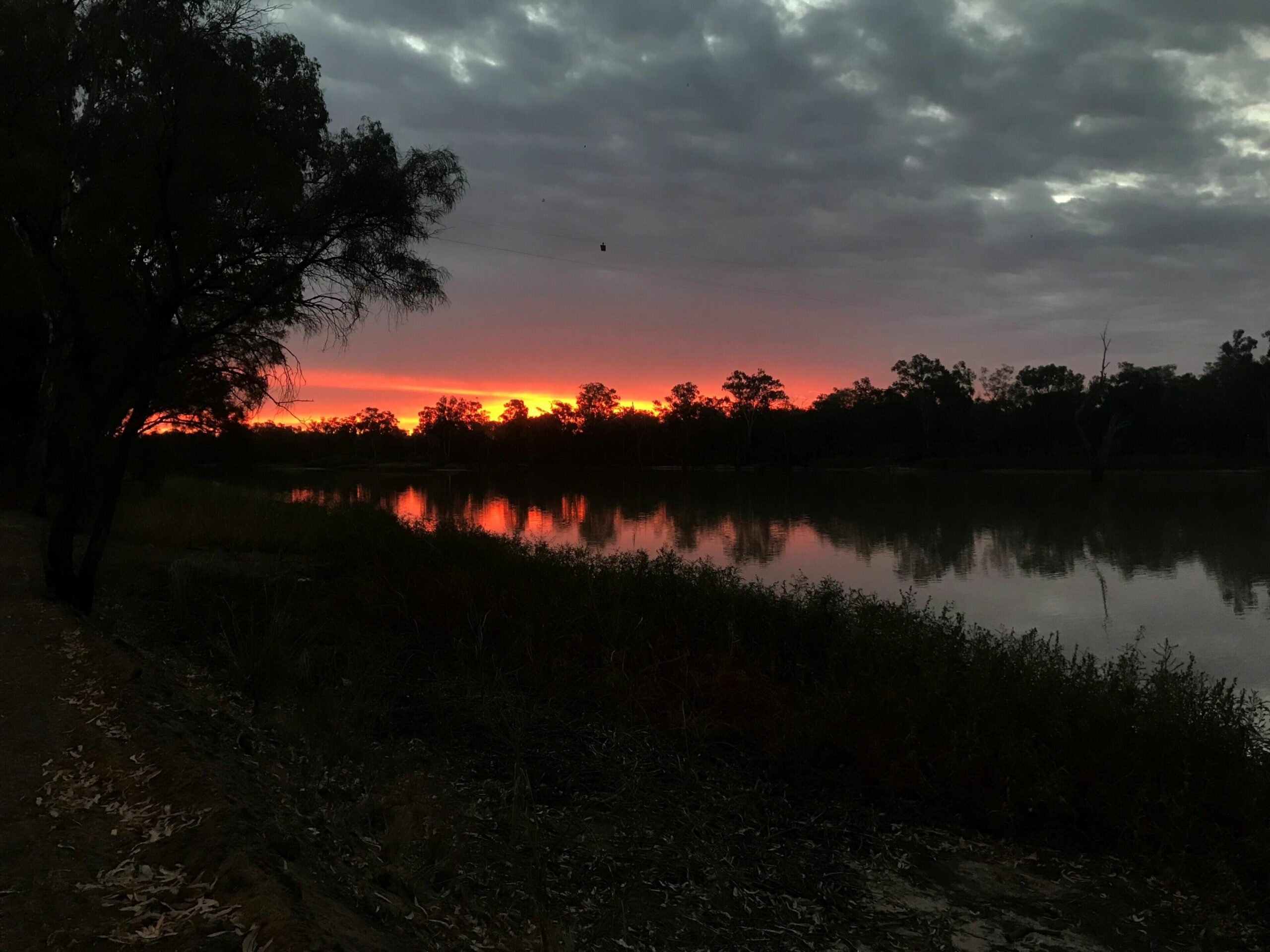 Riverland Motor Inn & River's Restaurant