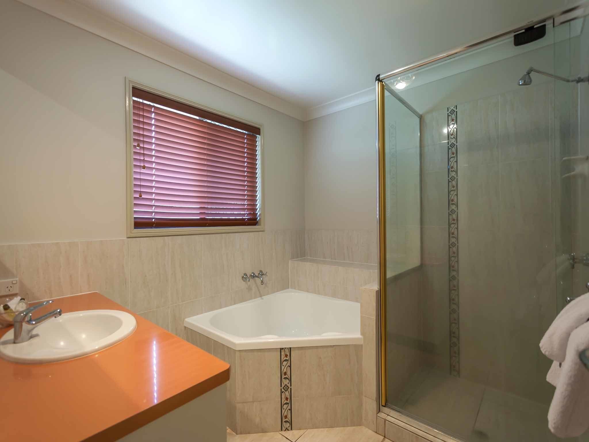 Annand Mews Serviced Apartments