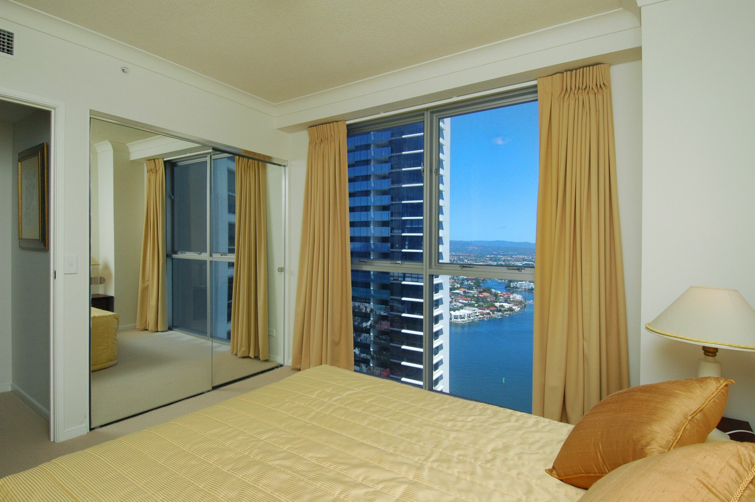 Chevron Renaissance - HR Surfers Paradise