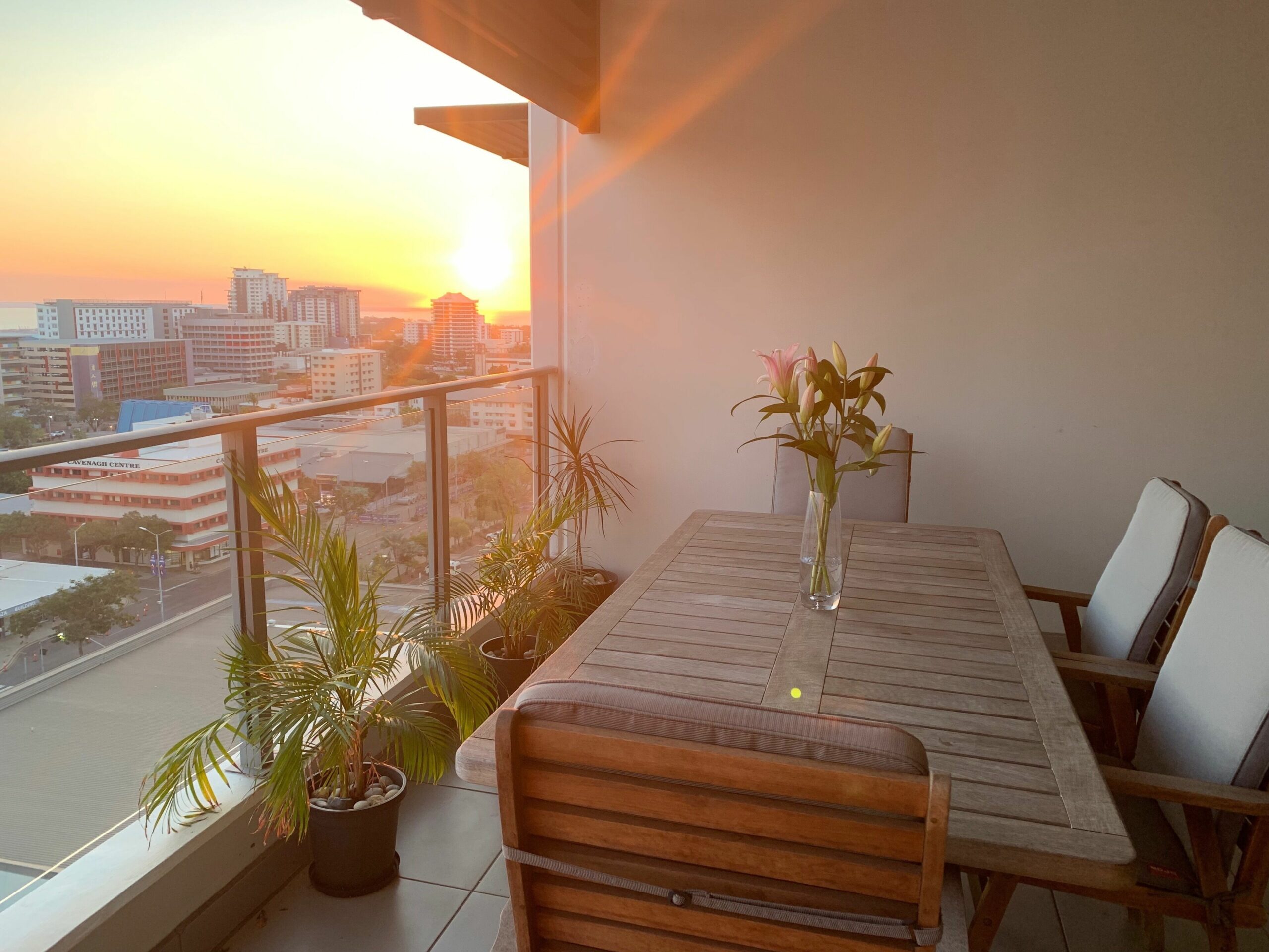 Darwin CBD Luxury Penthouse Dual Level Apartment – “nia’s Place – Homestay