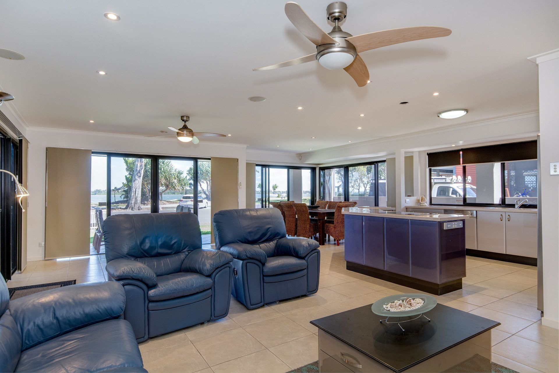 Magical Holiday Home - Welsby Pde, Bongaree