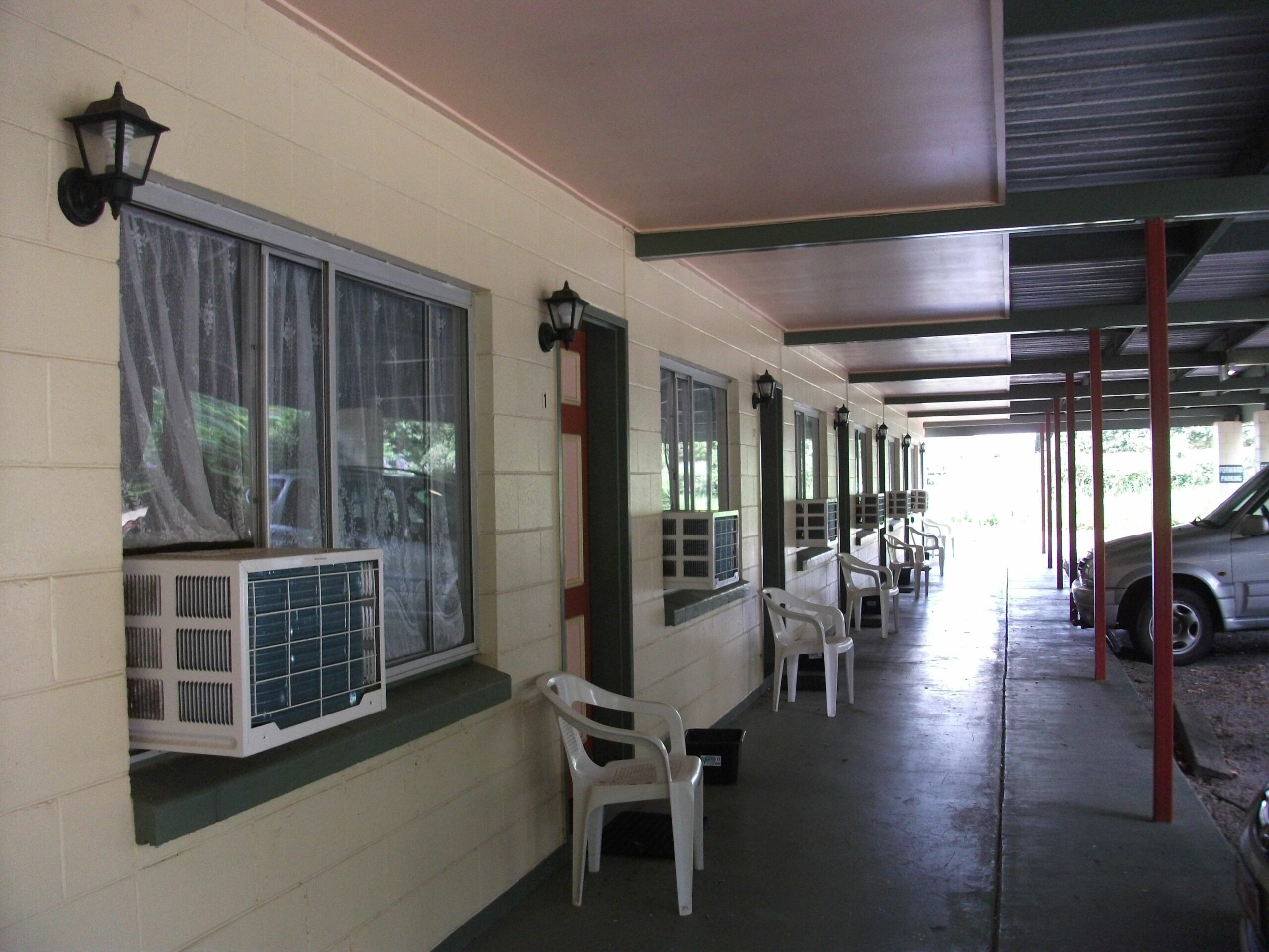 Beerwah Glasshouse Mountains Motel