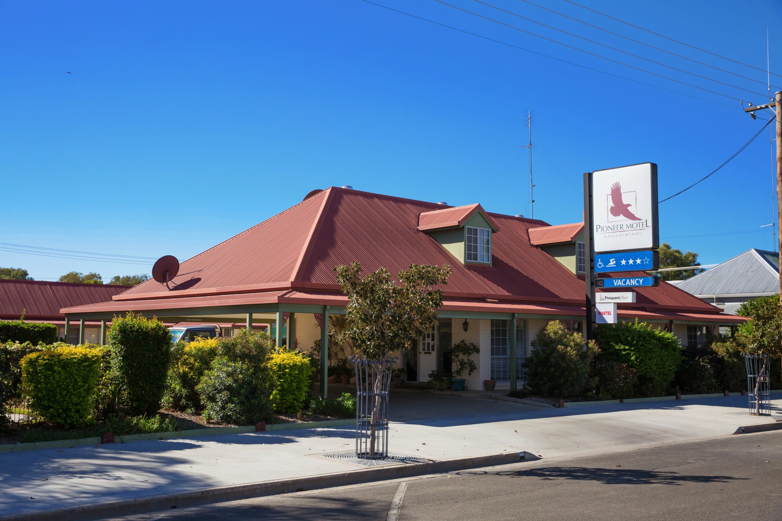 Pioneer Motel