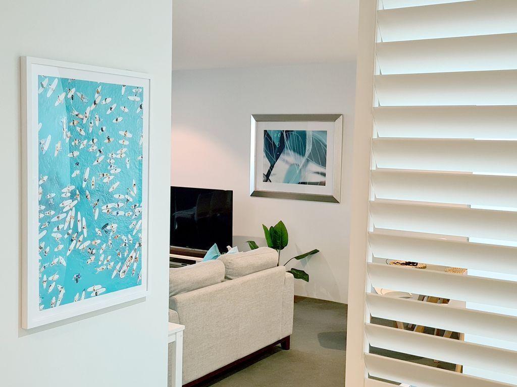 Central Surfers Paradise - Seaview Deluxe Spa Apartment