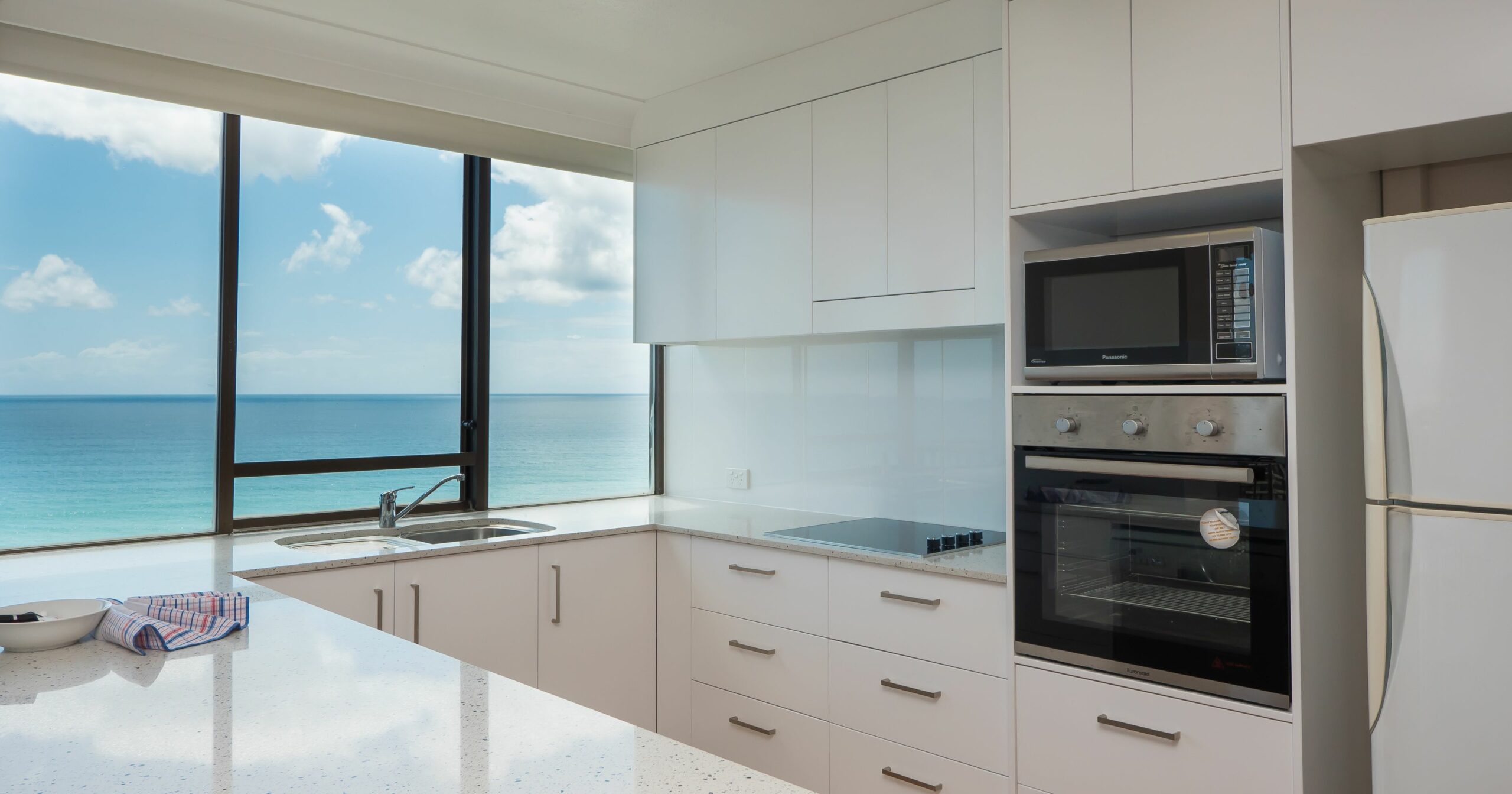 Southern Cross Beachfront Holiday Apartments