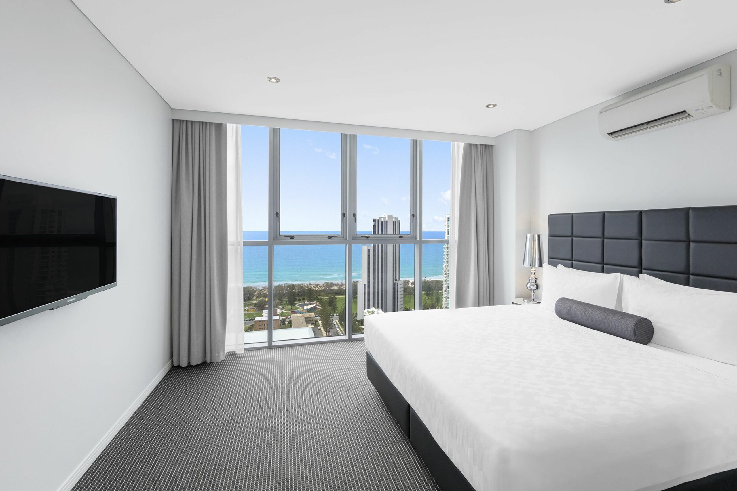 Meriton Suites Broadbeach, Gold Coast