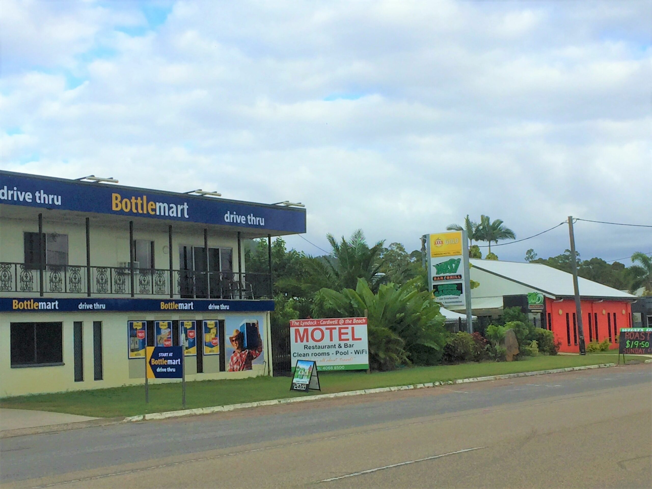 Cardwell at the Beach (Lyndock Motel)