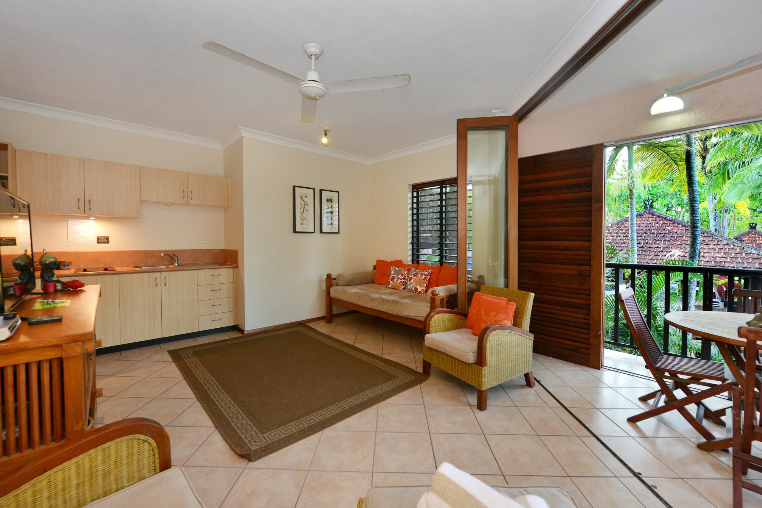 Seascape Holidays- Hibiscus Apartment