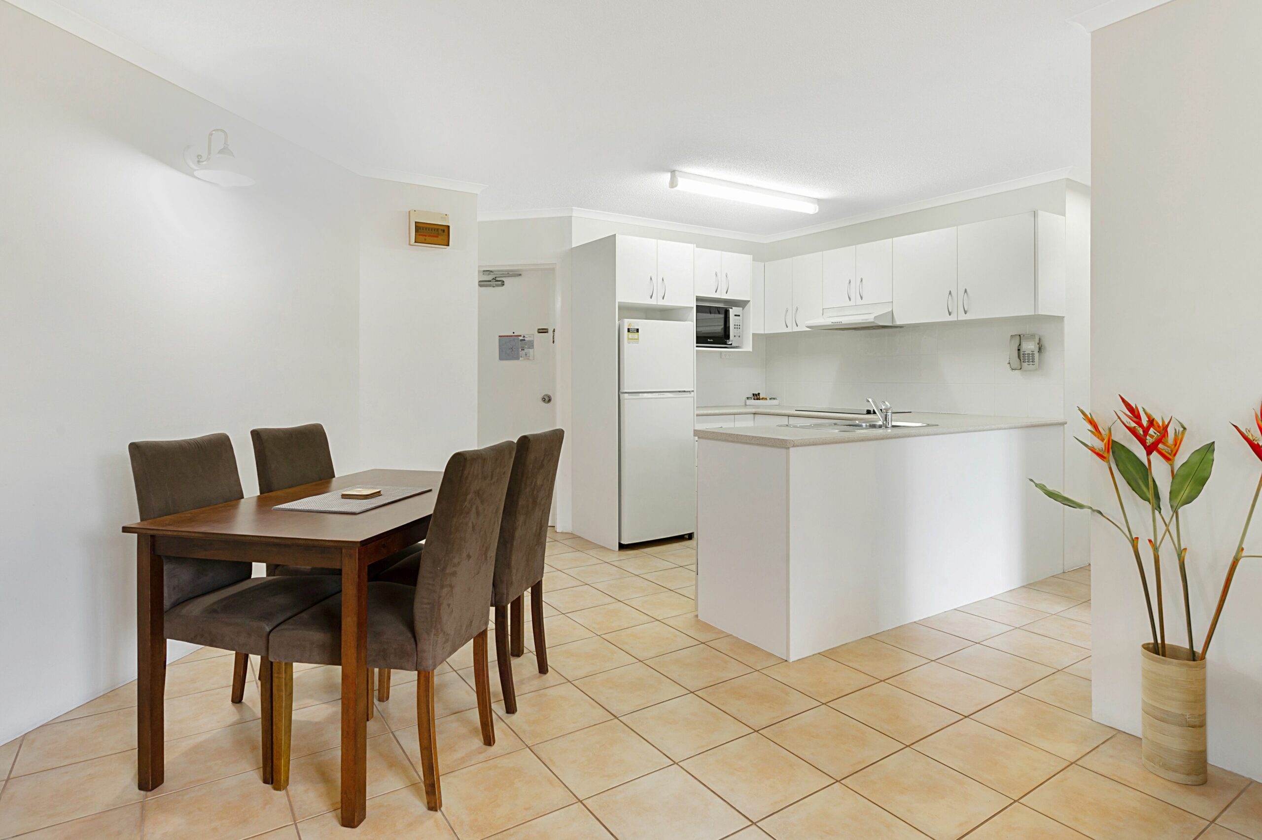 Port Douglas Outrigger Holiday Apartments