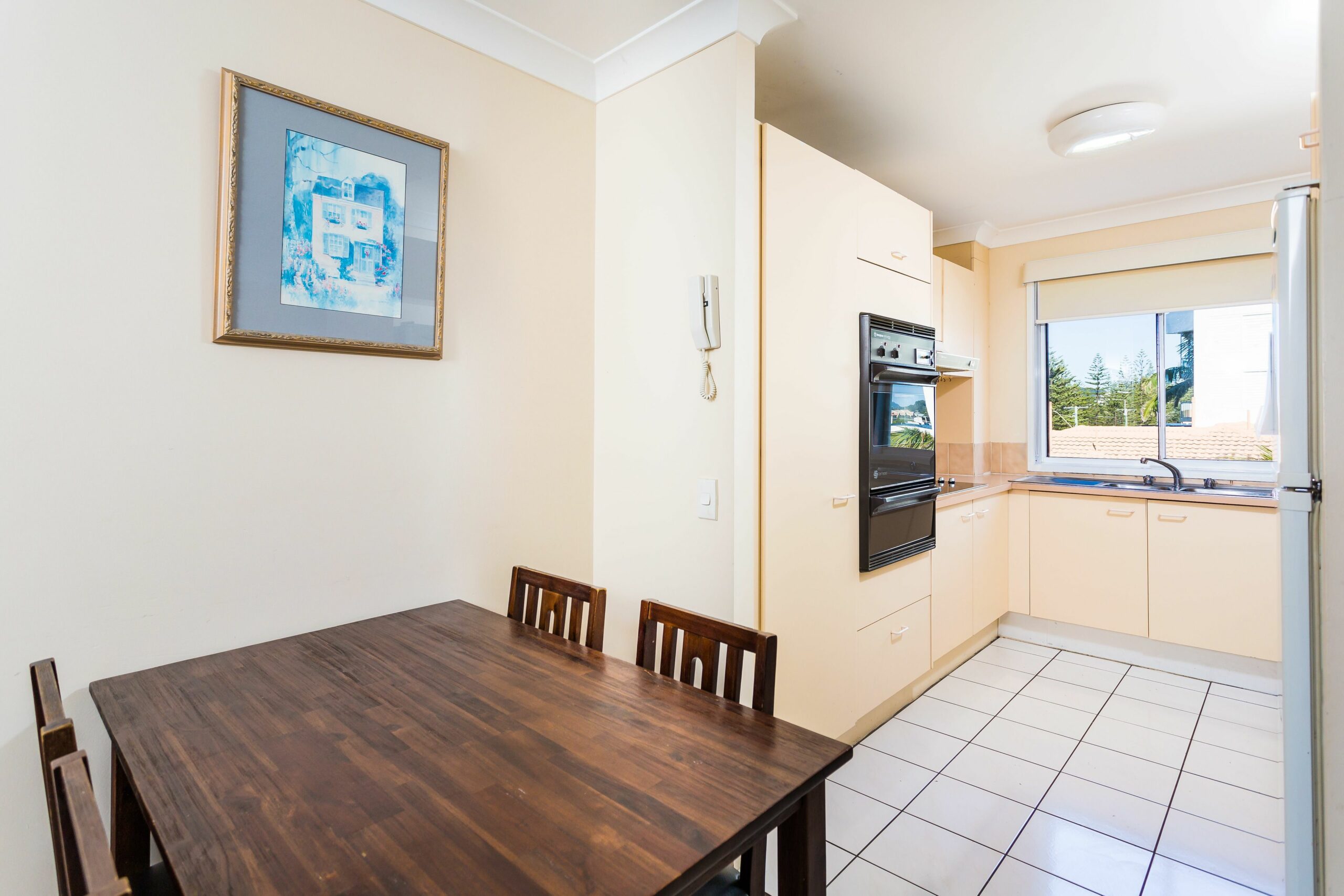 Burleigh Point Holiday Apartments