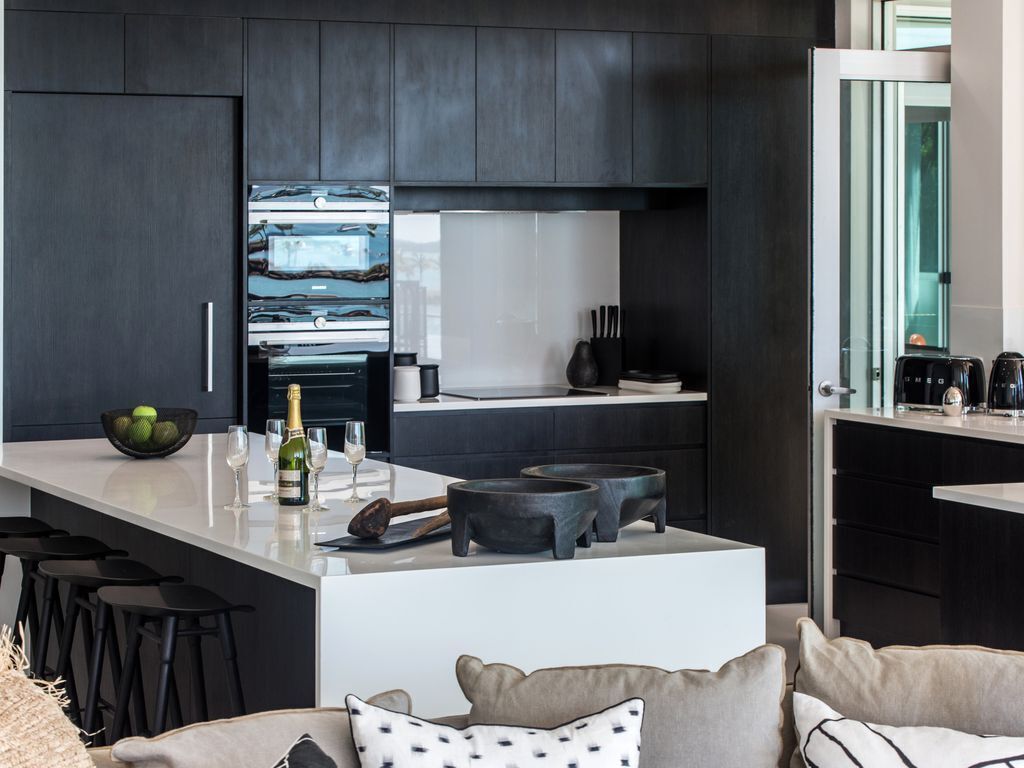 Pavillions 19, Hamilton Island