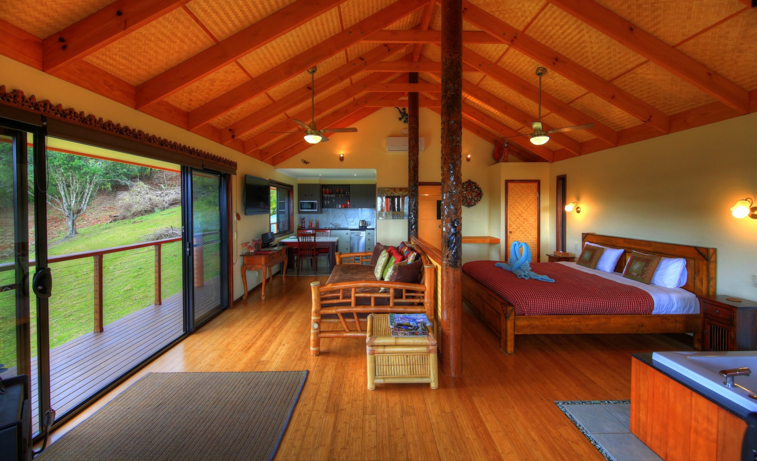 Maleny Tropical Retreat Balinese B&b