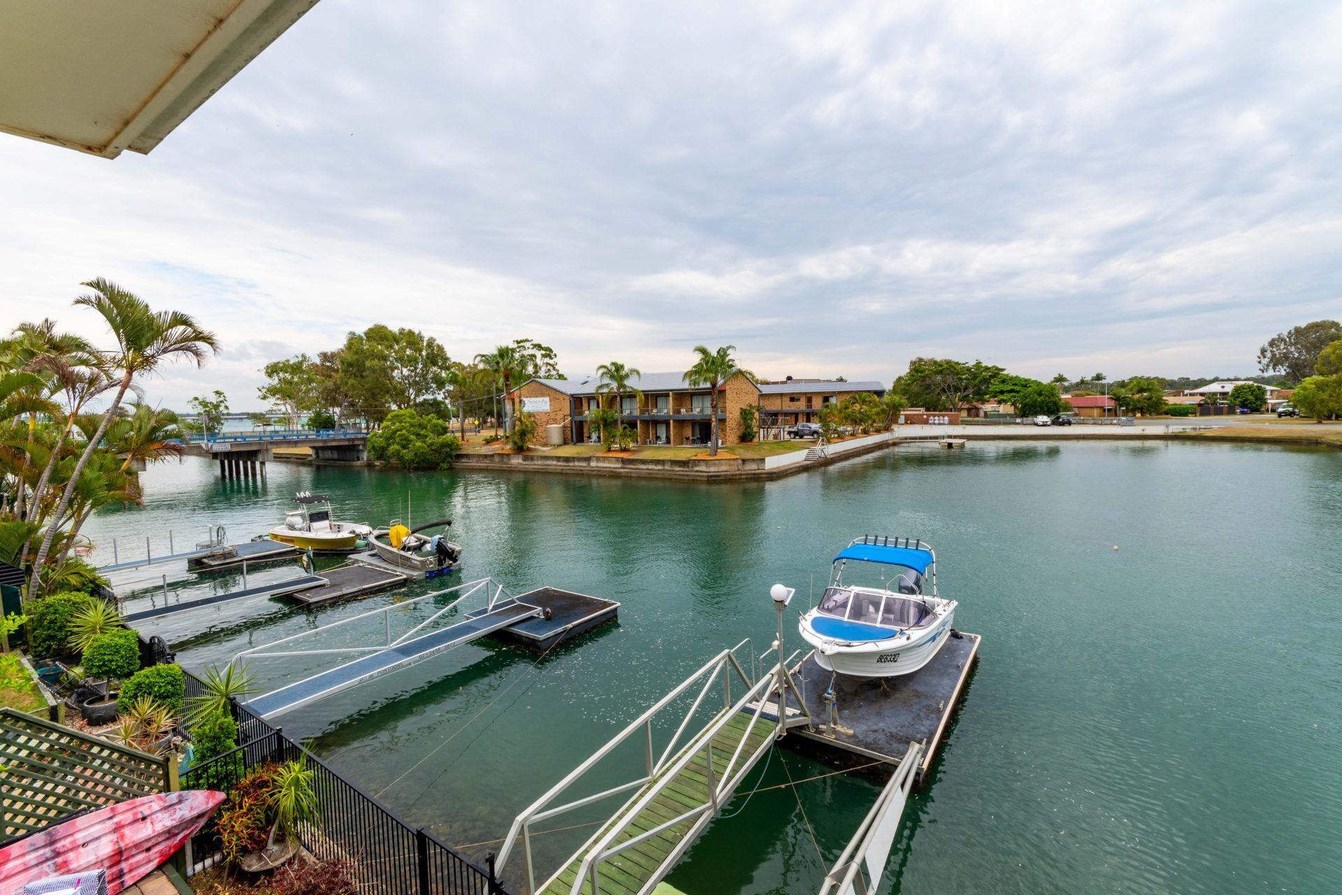 Elegant Waterfront Gem Where the Ocean Meets the Canal!