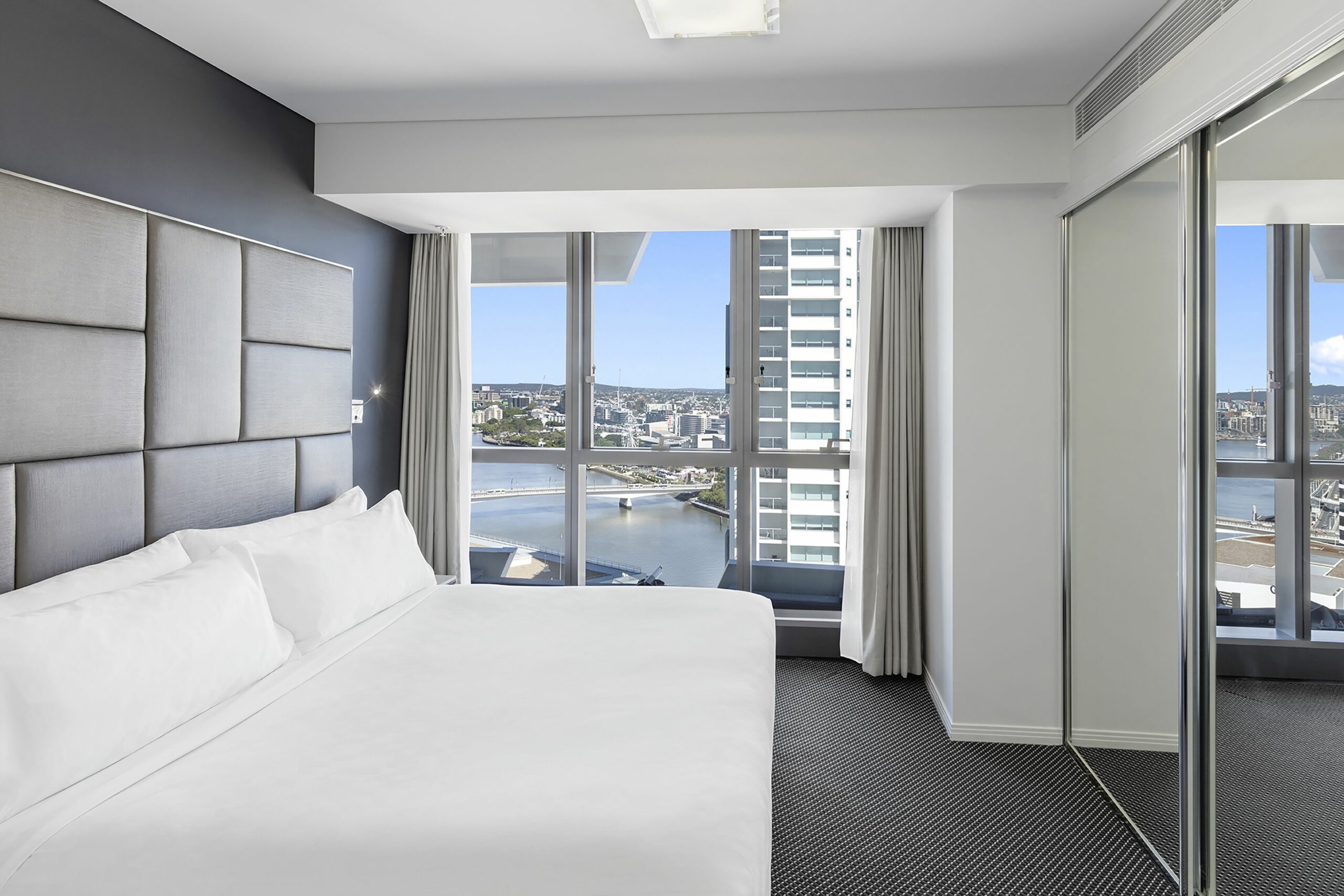 Meriton Suites Herschel Street, Brisbane