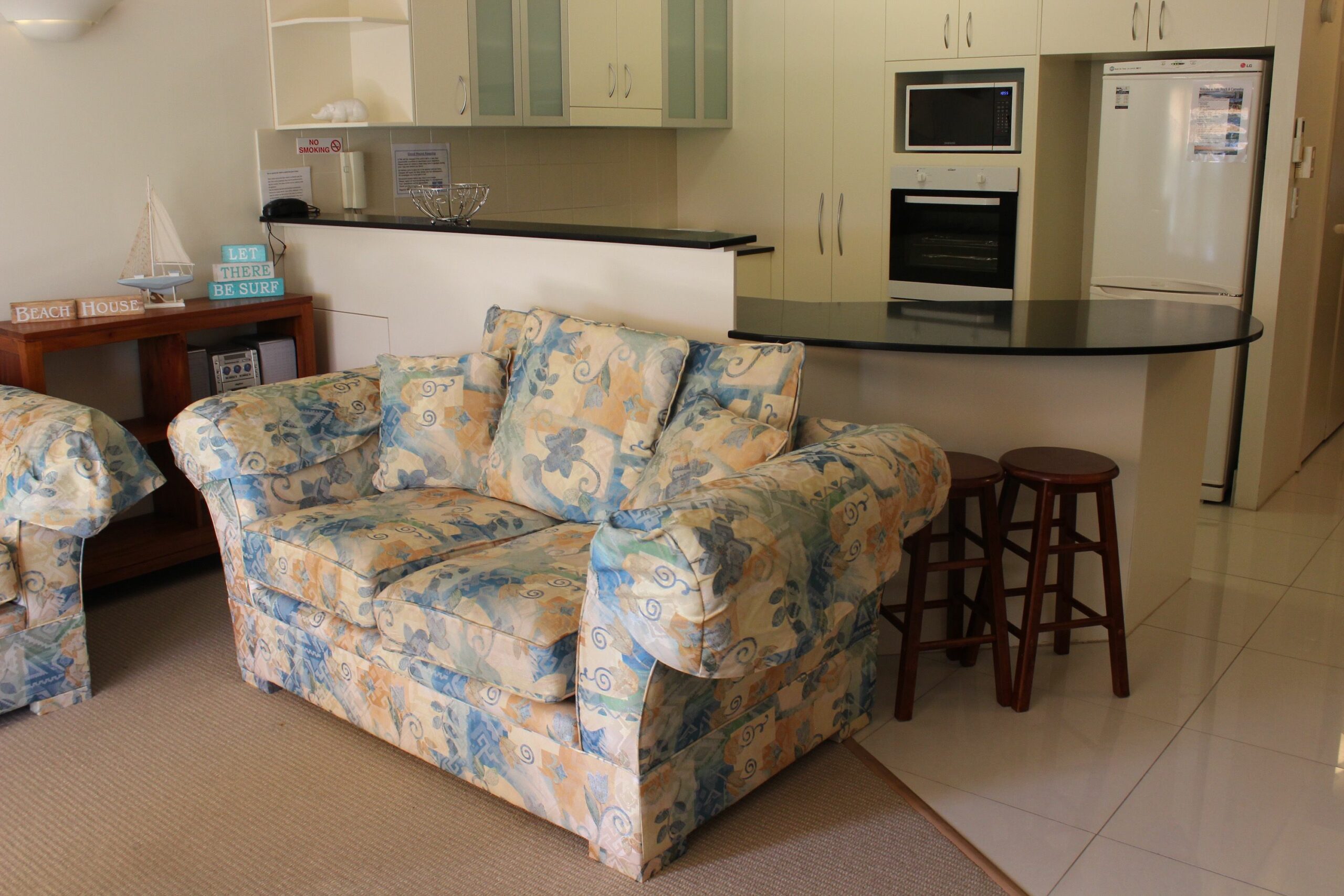 Currumbin Sands Holiday Apartments