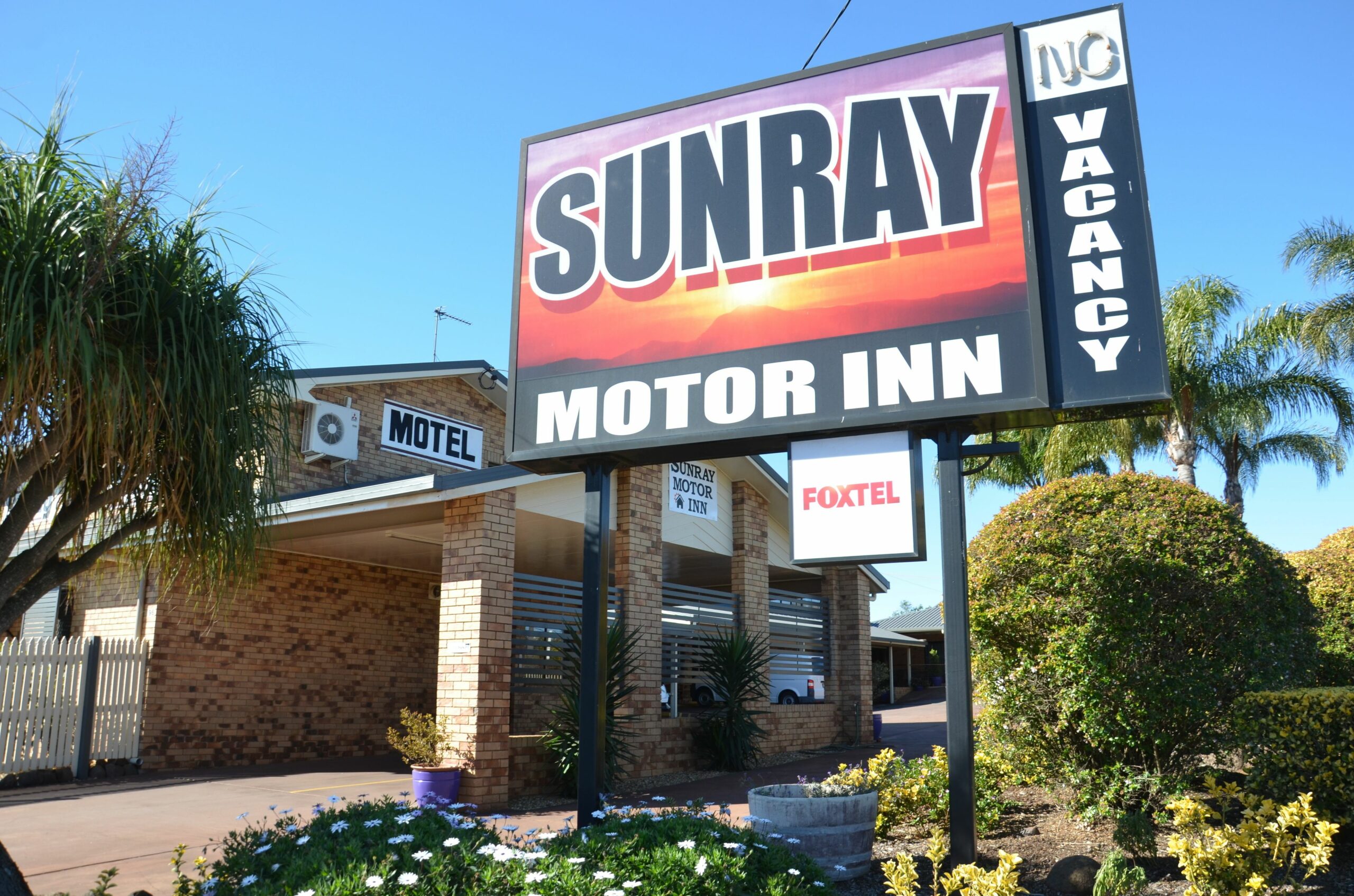 Sunray Motor Inn