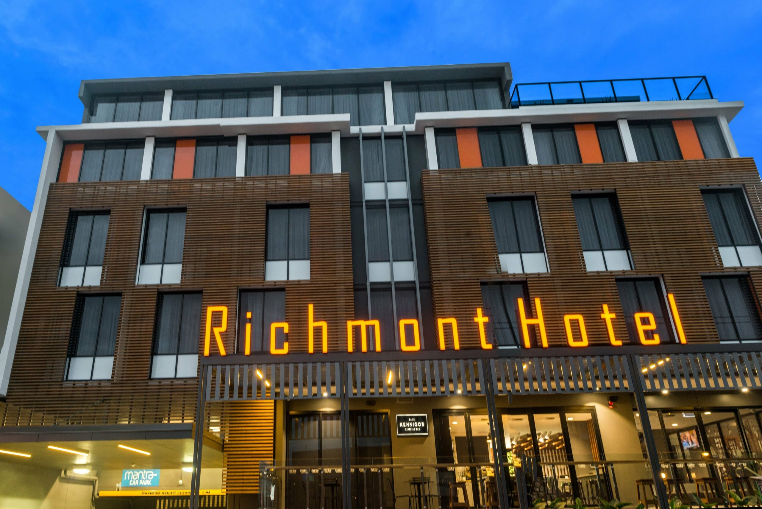 Mantra Richmont Hotel