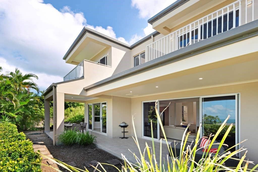 La Bella Waters 8 - Beautiful Seaview Property on Hamilton Island