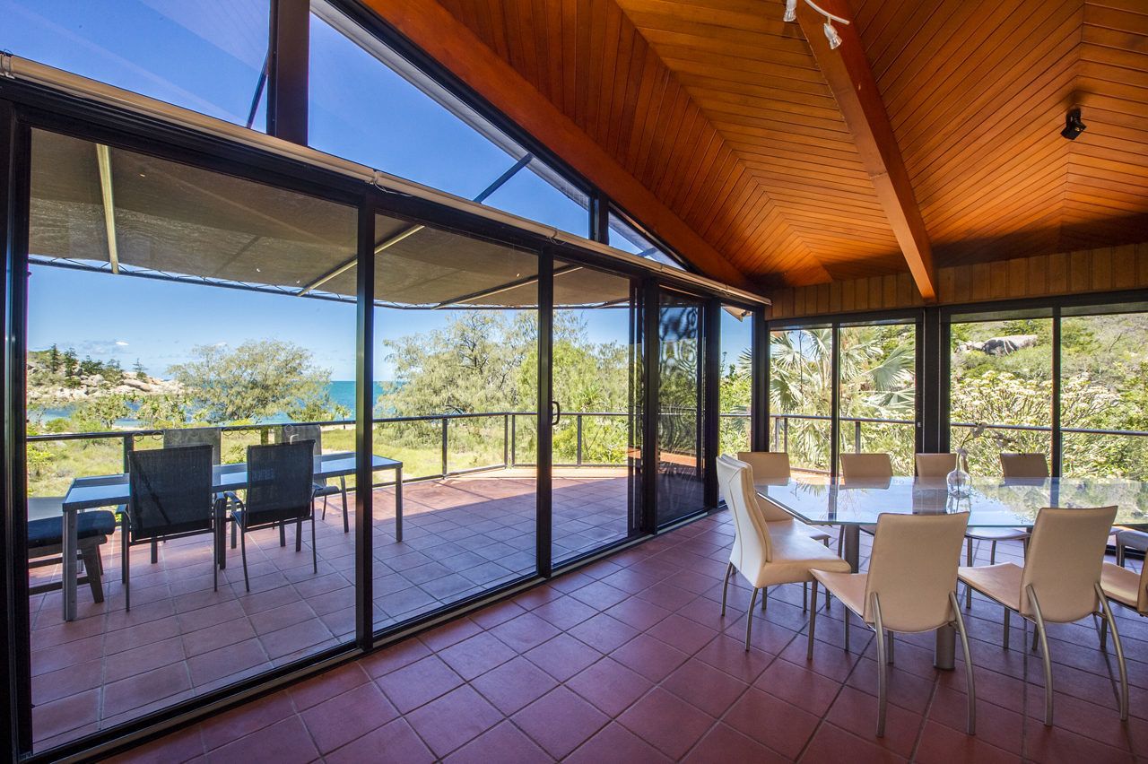 The Beach House at Arthur Bay