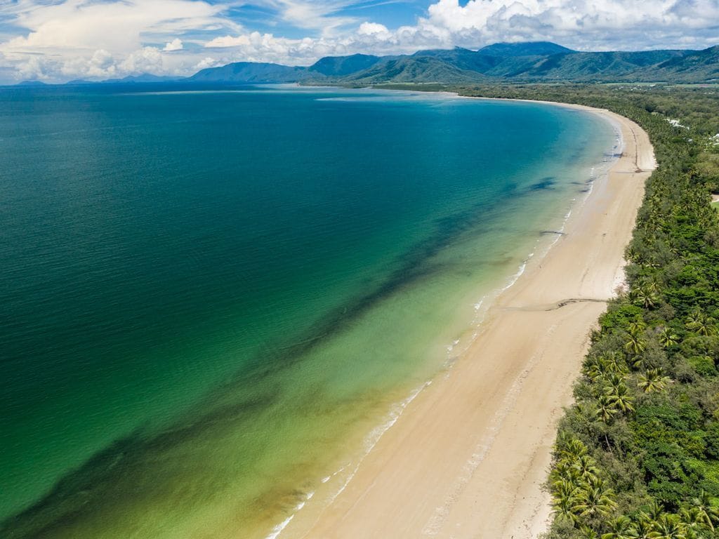 Stunning Sands Villa on the Beachfront @ Port Douglas