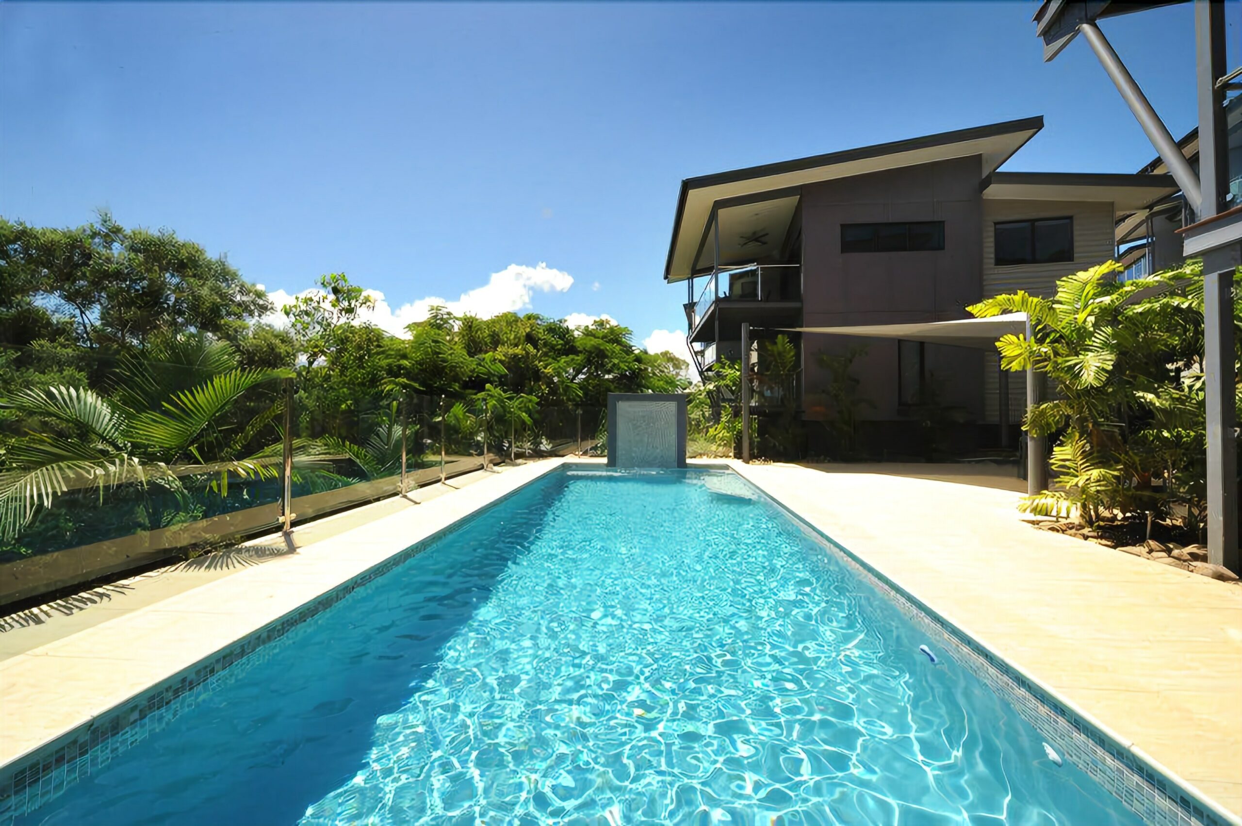 Pinnacle Apartments Hamilton Island