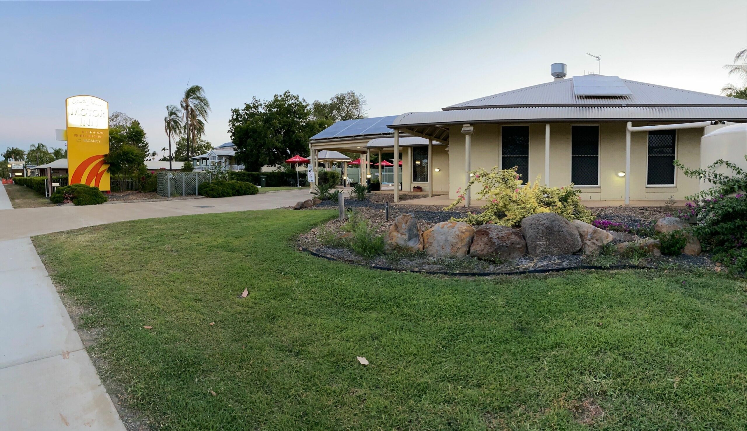 Country Roads Motor Inn Gayndah Qld