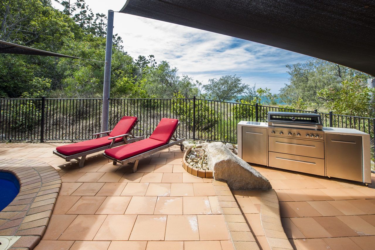 The Beach House at Arthur Bay