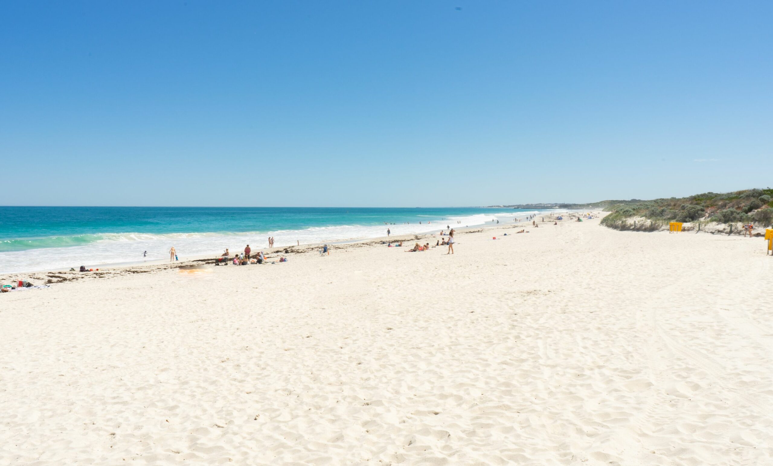 Mullaloo Beach Hotel & Apartments